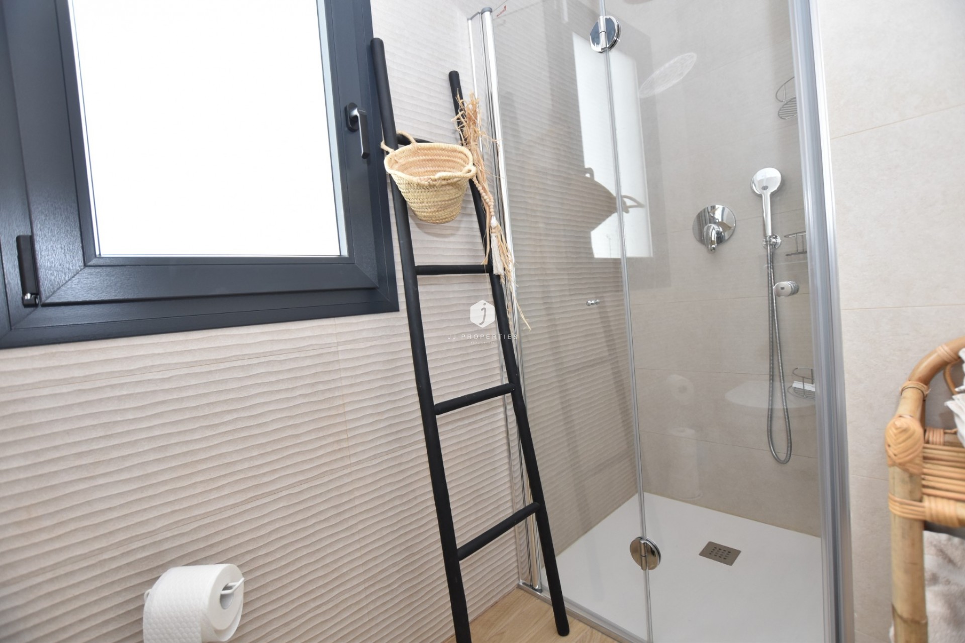 Z drugiej ręki - Mieszkanie w bloku -
Torrevieja - Costa Blanca