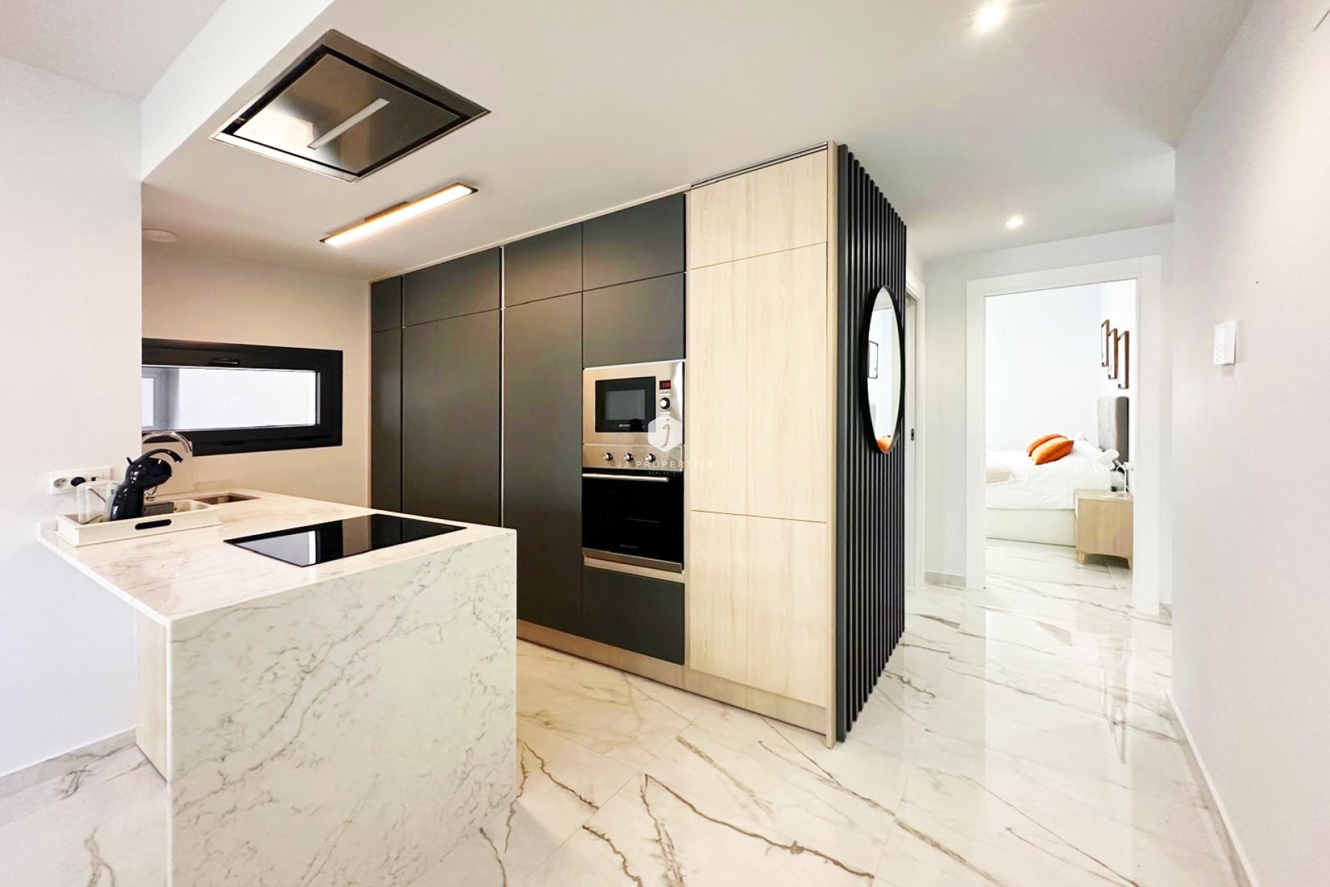 Z drugiej ręki - Mieszkanie w bloku -
Torrevieja - Costa Blanca