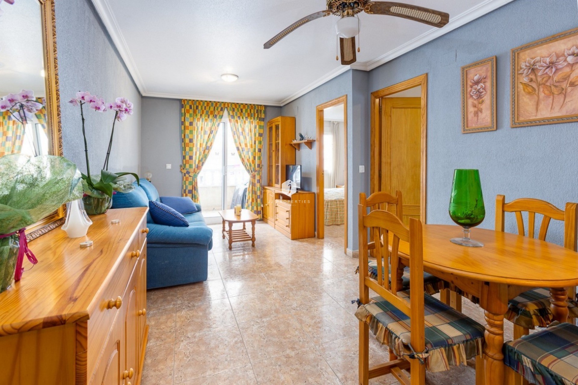 Z drugiej ręki - Mieszkanie w bloku -
Torrevieja - Costa Blanca