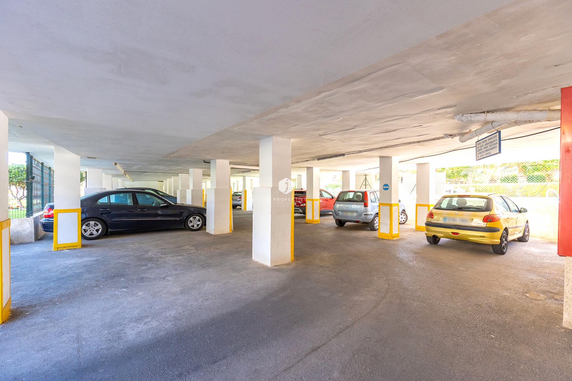 Z drugiej ręki - Mieszkanie w bloku -
Torrevieja - Costa Blanca