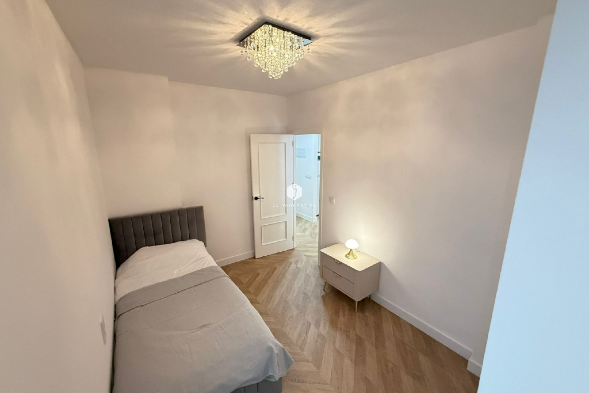 Z drugiej ręki - Mieszkanie w bloku -
Torrevieja - Costa Blanca