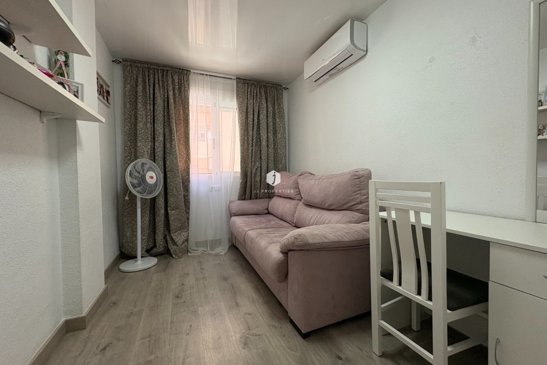 Z drugiej ręki - Mieszkanie w bloku -
Torrevieja - Costa Blanca