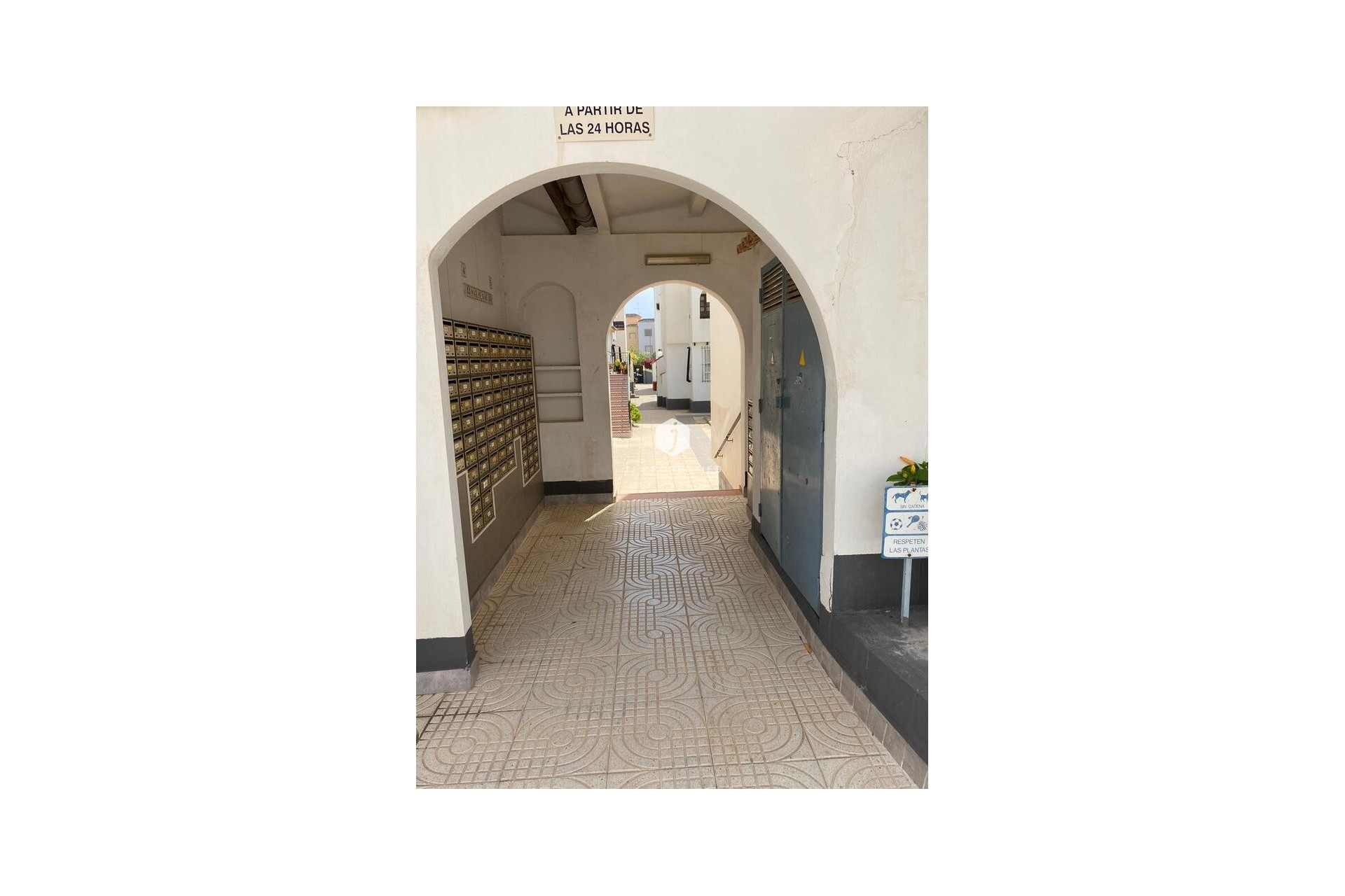 Z drugiej ręki - Mieszkanie w bloku -
Torrevieja - Costa Blanca