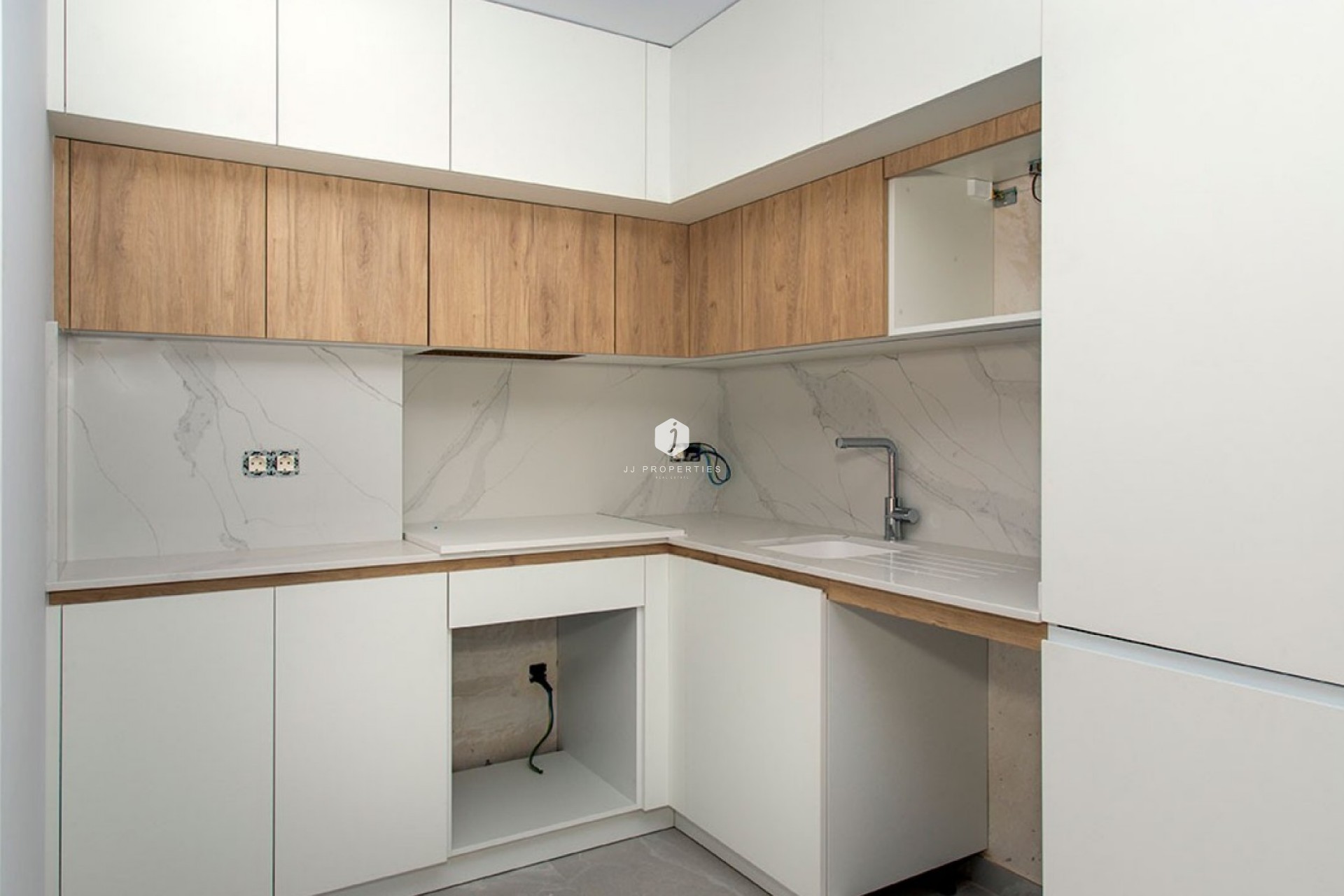 Z drugiej ręki - Mieszkanie w bloku -
Torrevieja - Costa Blanca