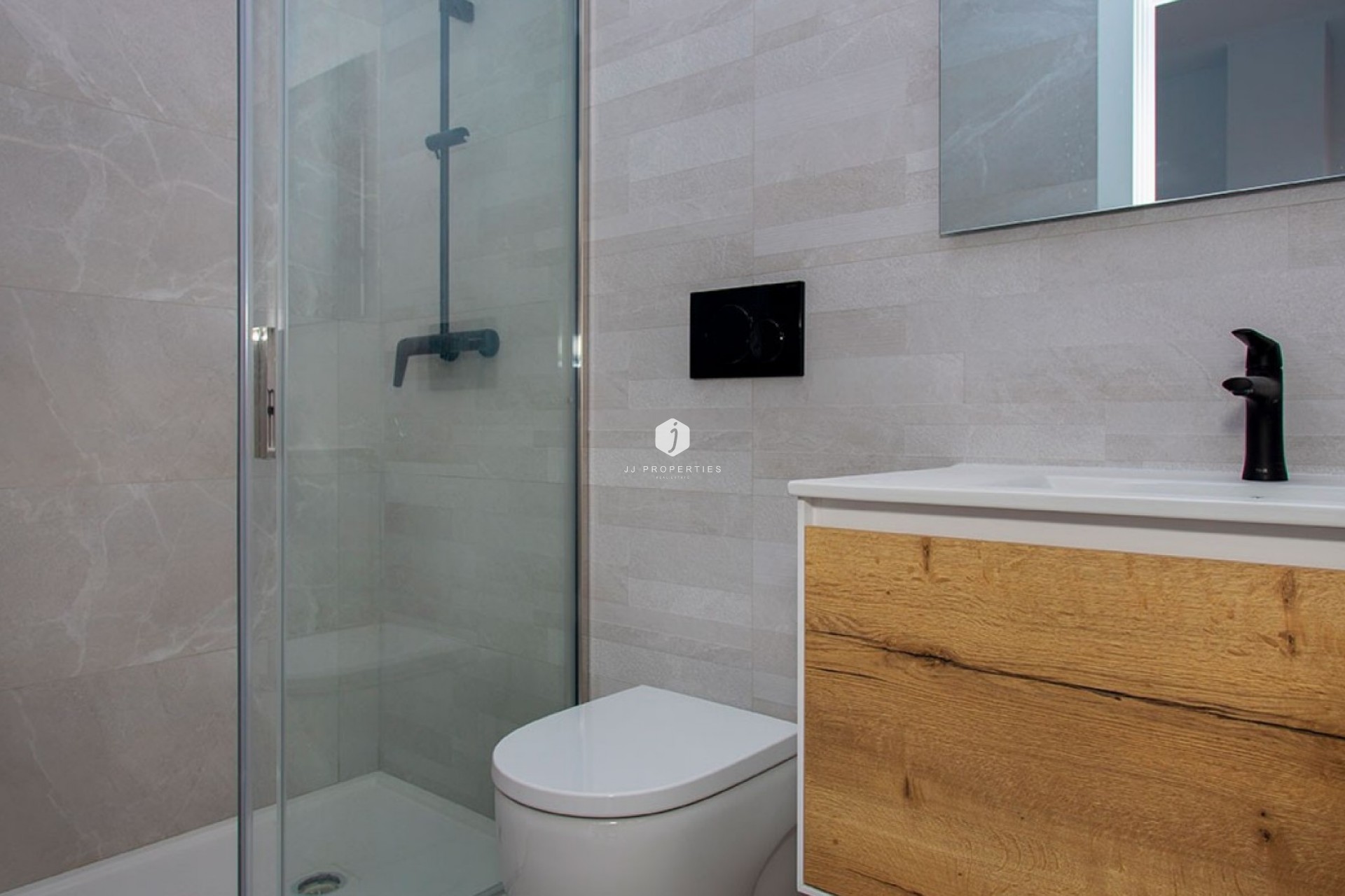 Z drugiej ręki - Mieszkanie w bloku -
Torrevieja - Costa Blanca