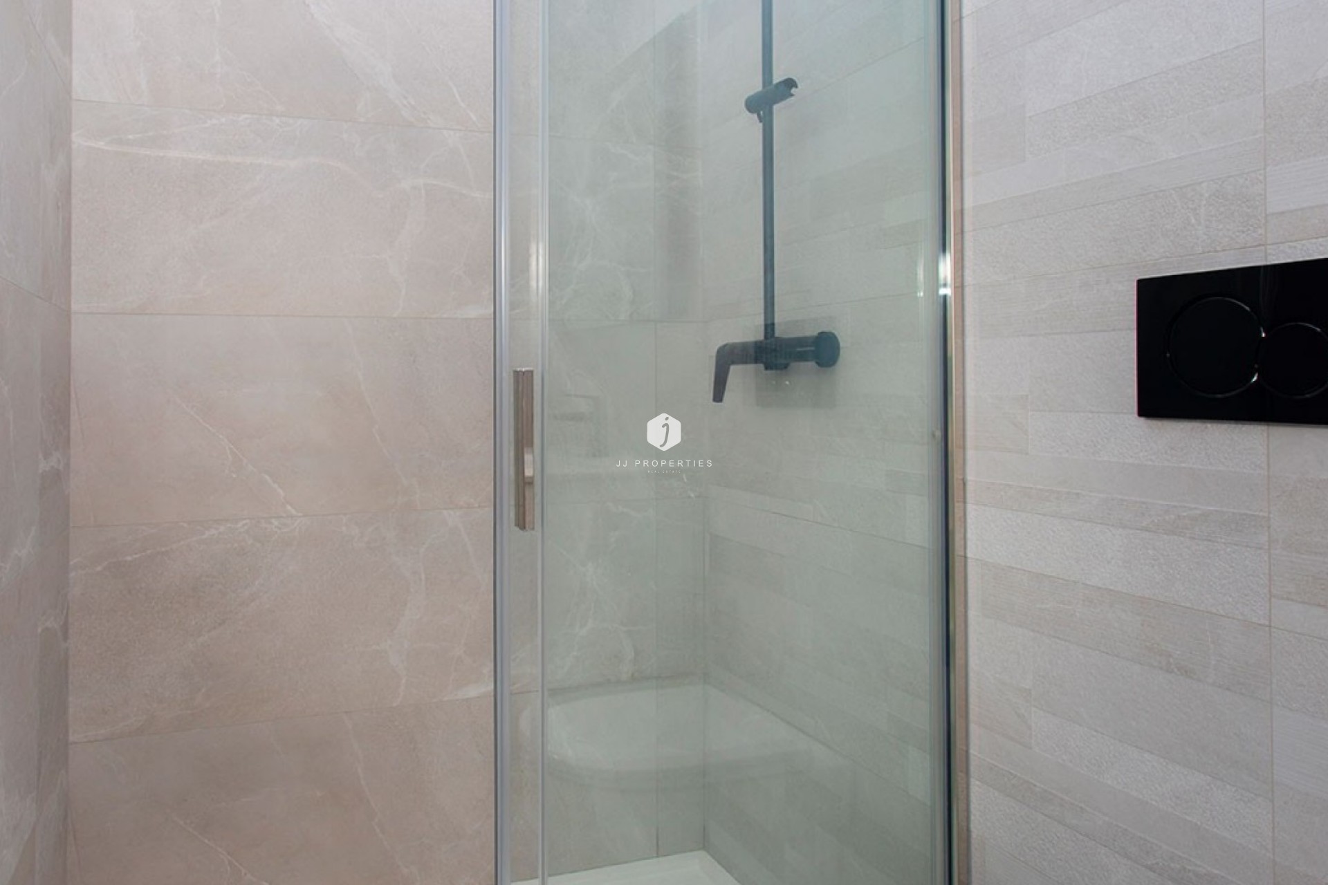 Z drugiej ręki - Mieszkanie w bloku -
Torrevieja - Costa Blanca