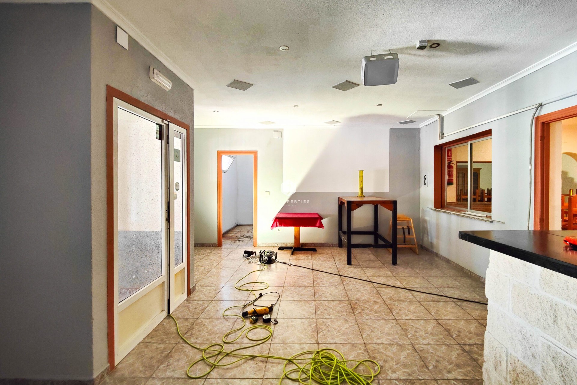 Z drugiej ręki - Mieszkanie w bloku -
Torrevieja - Costa Blanca