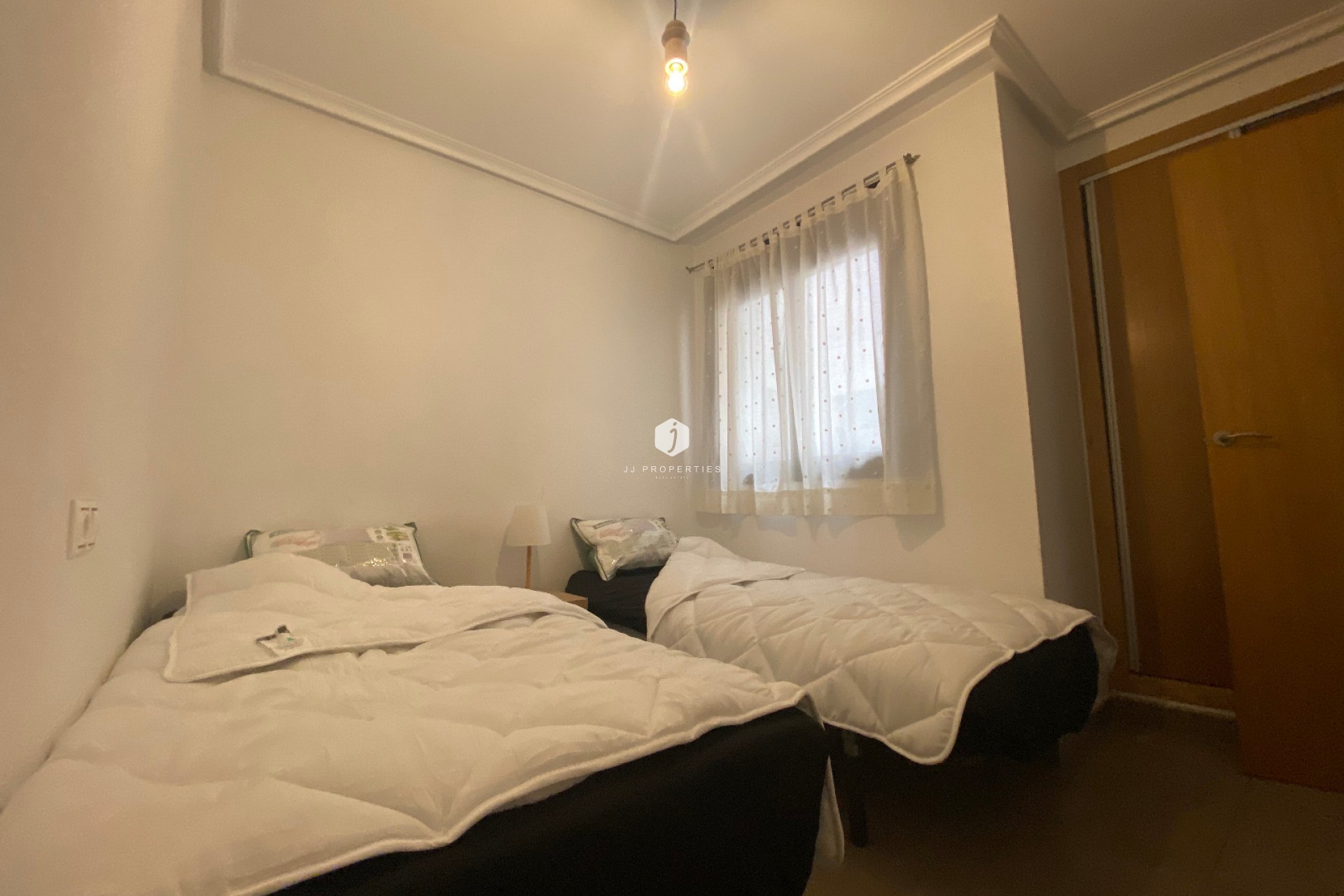 Z drugiej ręki - Mieszkanie w bloku -
Torrevieja - Costa Blanca