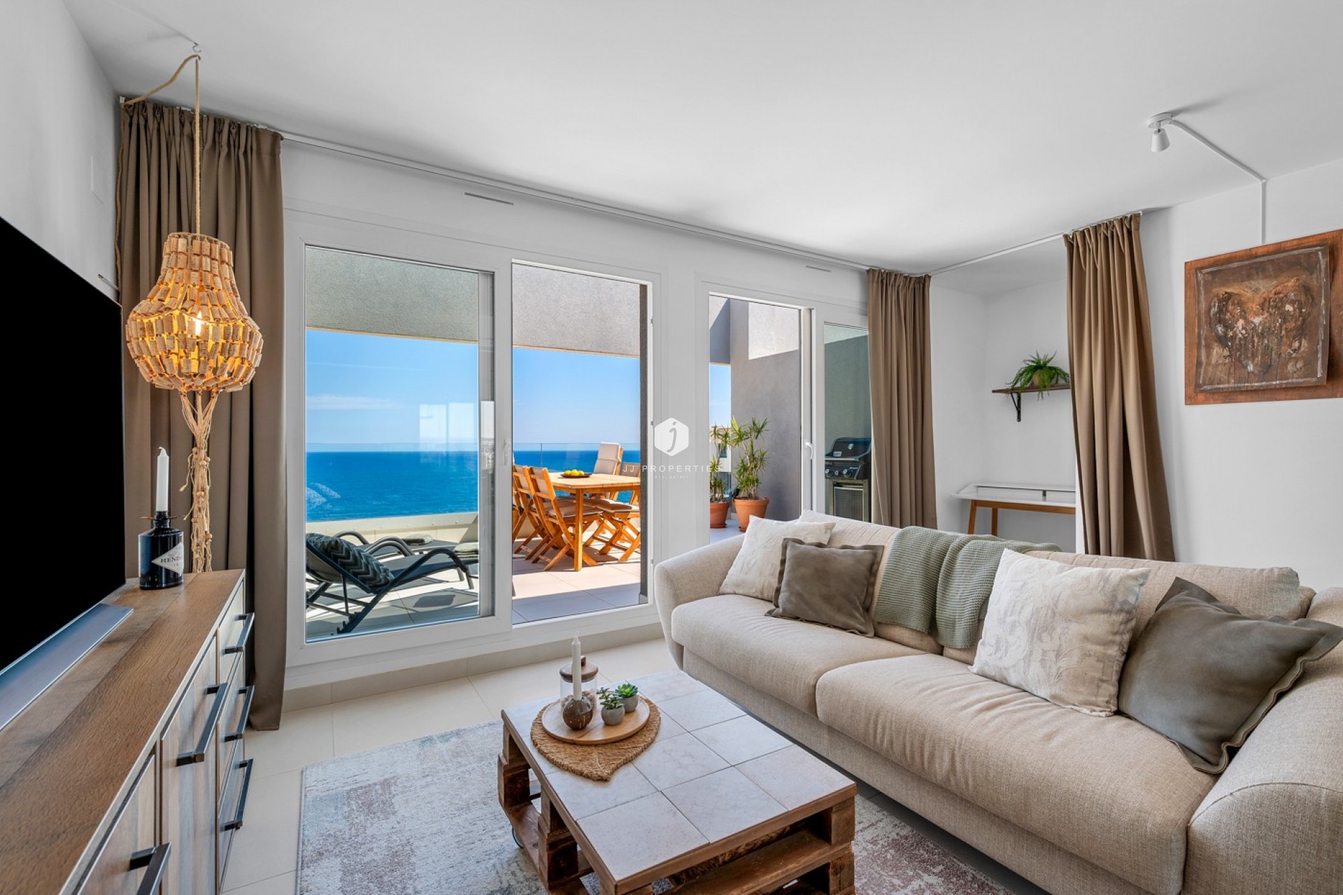 Z drugiej ręki - Mieszkanie w bloku -
Torrevieja - Costa Blanca