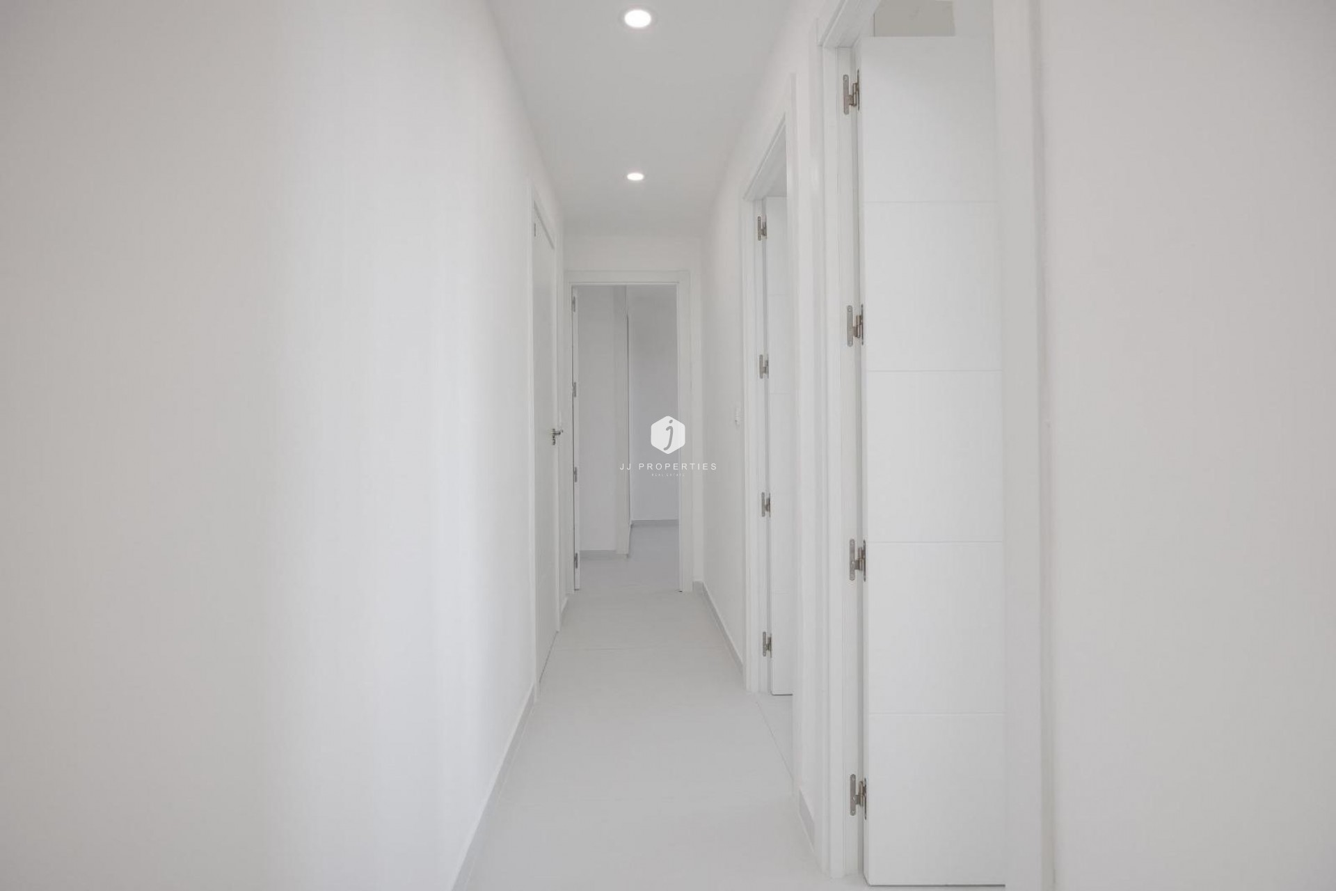 Z drugiej ręki - Mieszkanie w bloku -
Torrevieja - Costa Blanca