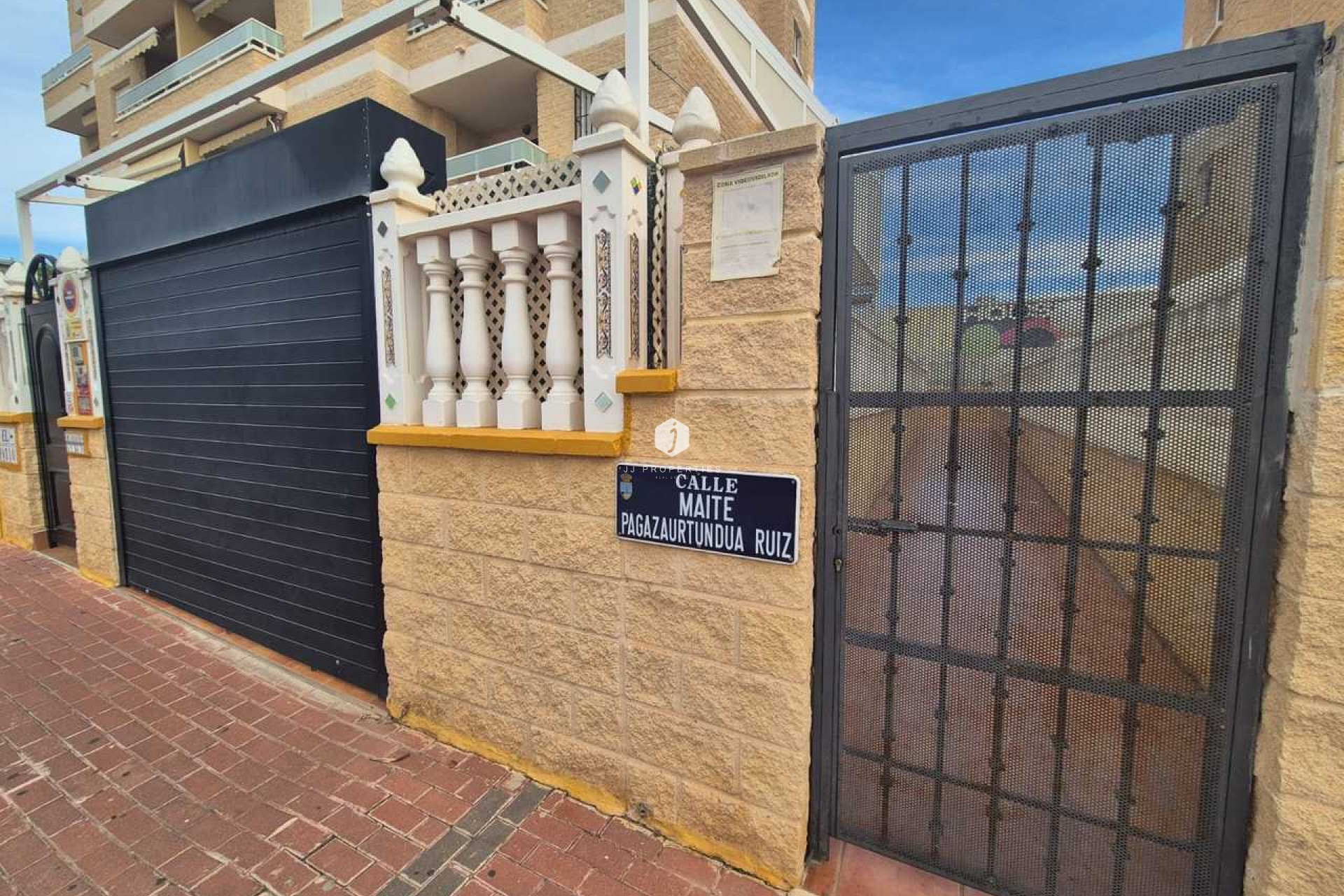 Z drugiej ręki - Mieszkanie w bloku -
Torrevieja - Costa Blanca