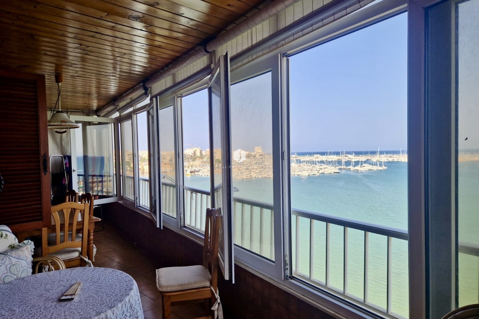 Z drugiej ręki - Mieszkanie w bloku -
Torrevieja - Costa Blanca