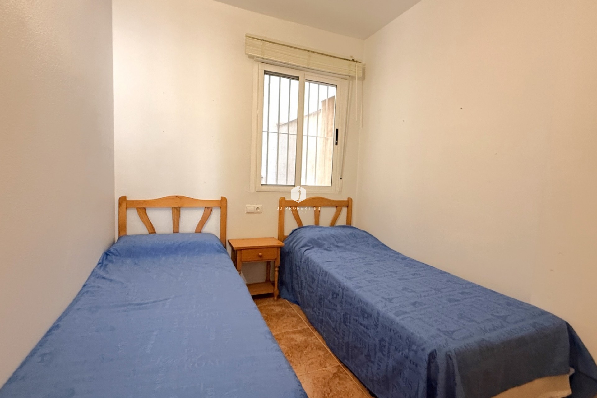 Z drugiej ręki - Mieszkanie w bloku -
Torrevieja - Costa Blanca