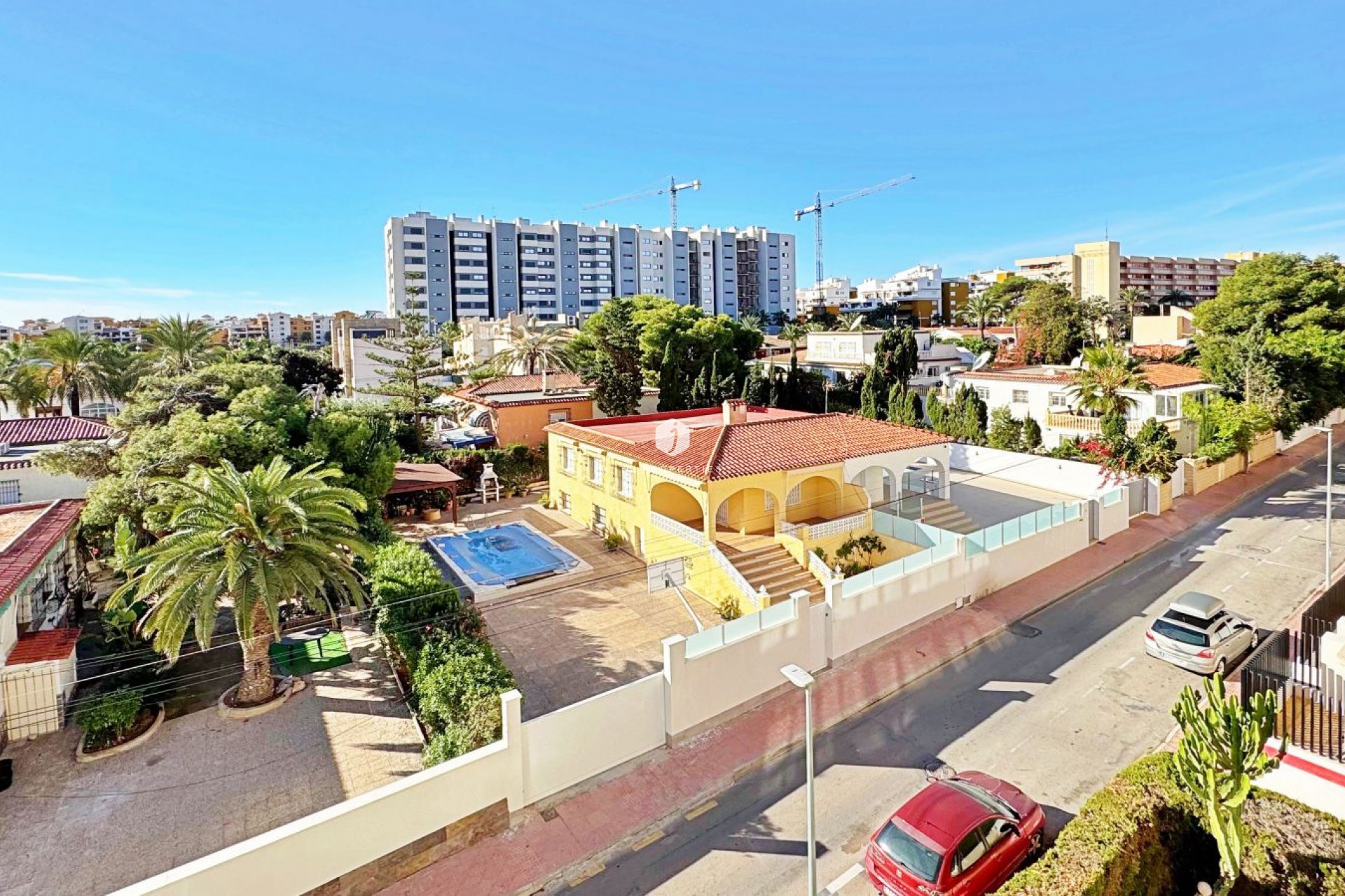Z drugiej ręki - Mieszkanie w bloku -
Torrevieja - Costa Blanca