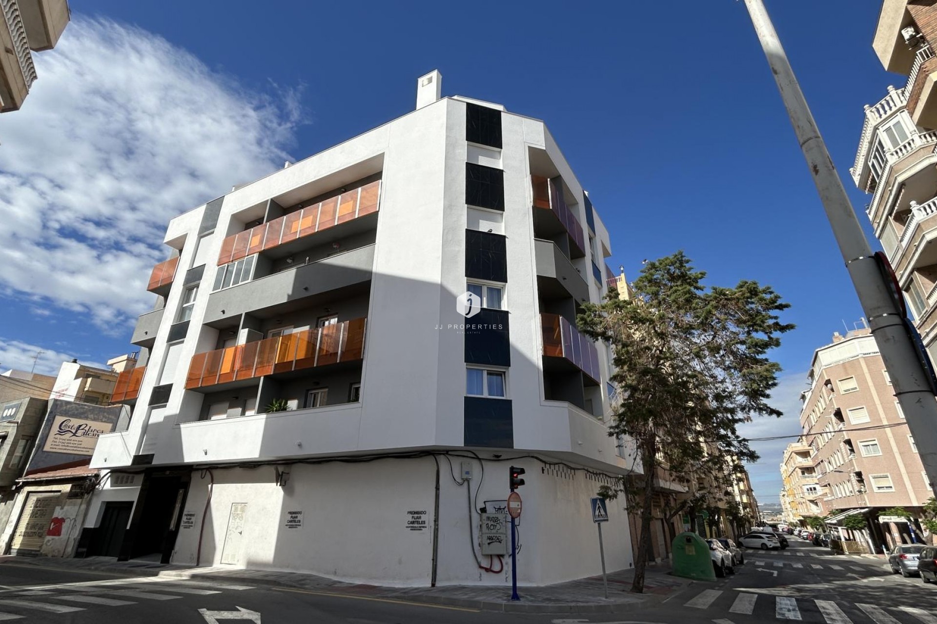 Z drugiej ręki - Mieszkanie w bloku -
Torrevieja - Costa Blanca