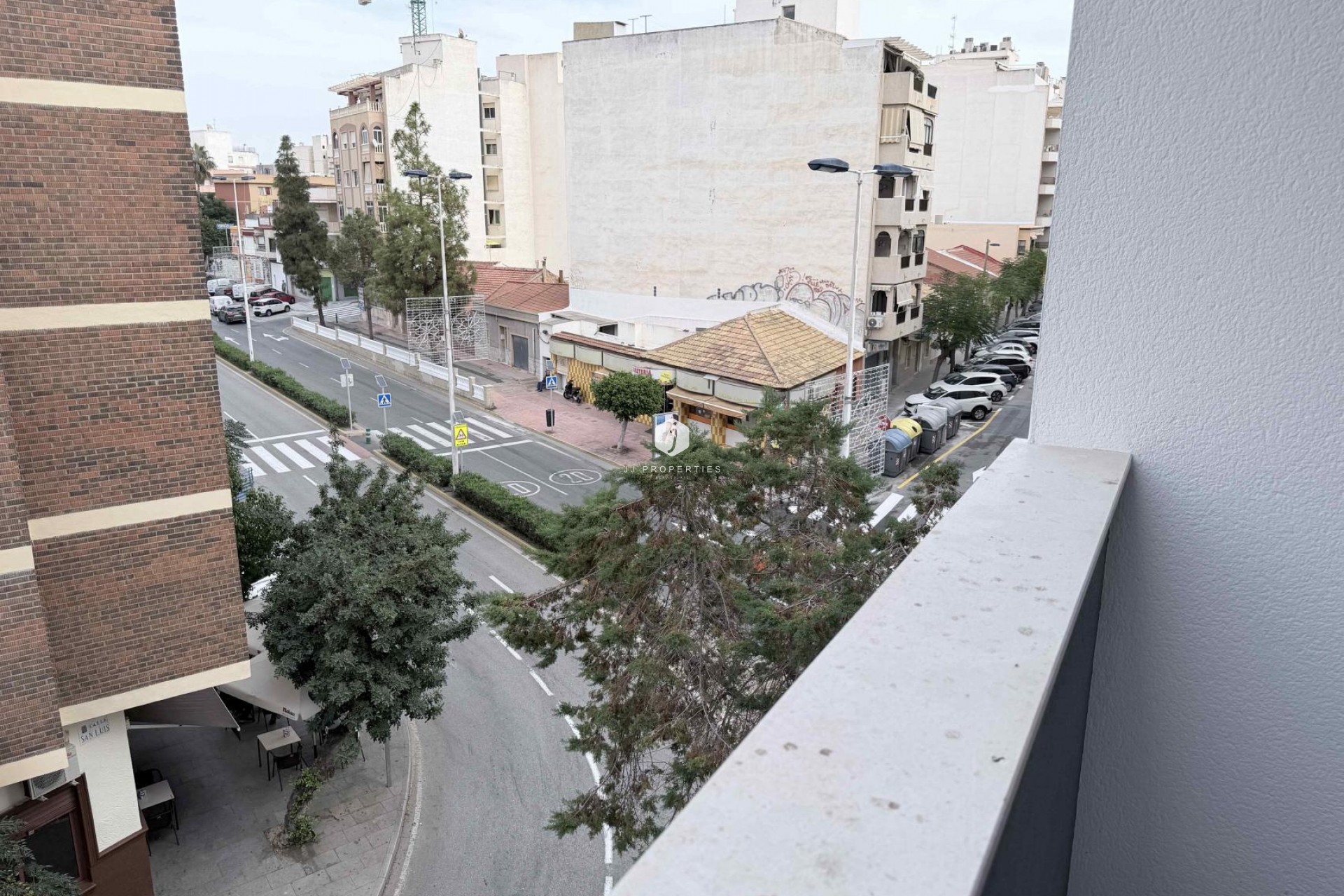 Z drugiej ręki - Mieszkanie w bloku -
Torrevieja - Costa Blanca