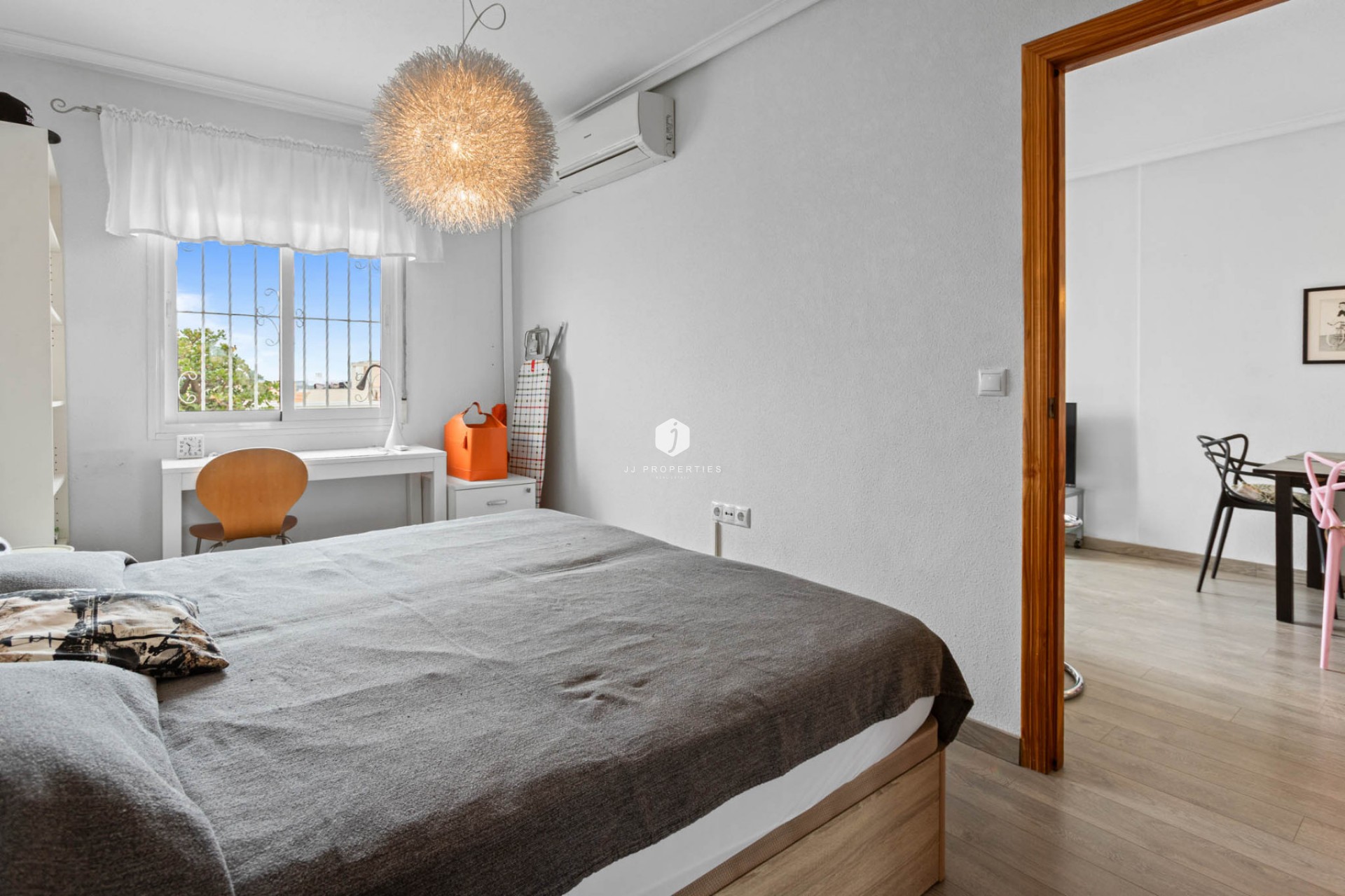 Z drugiej ręki - Mieszkanie w bloku -
Torrevieja - Costa Blanca