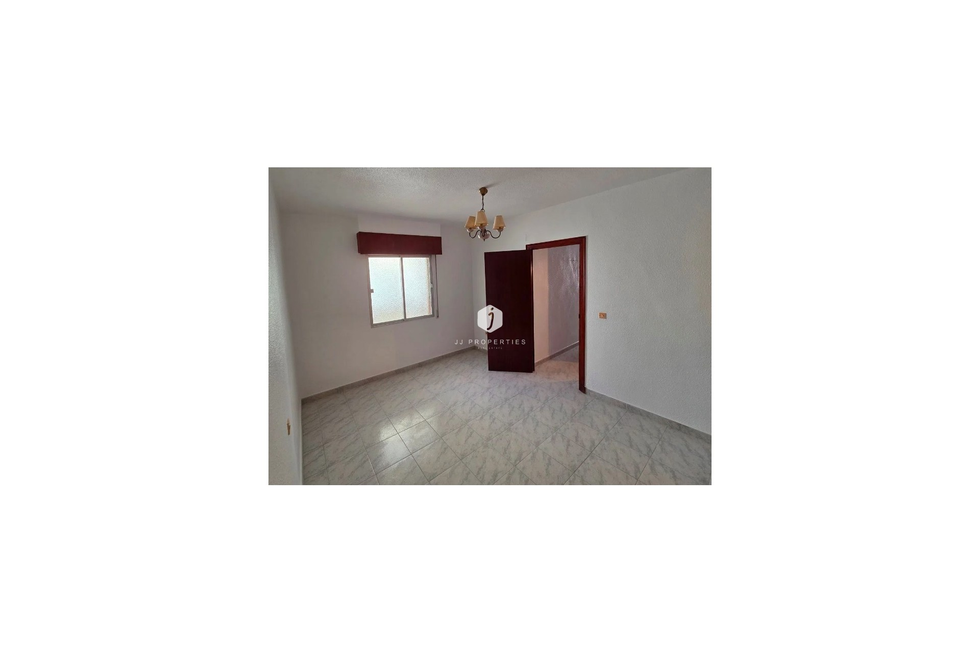 Z drugiej ręki - Mieszkanie w bloku -
Torrevieja - Costa Blanca