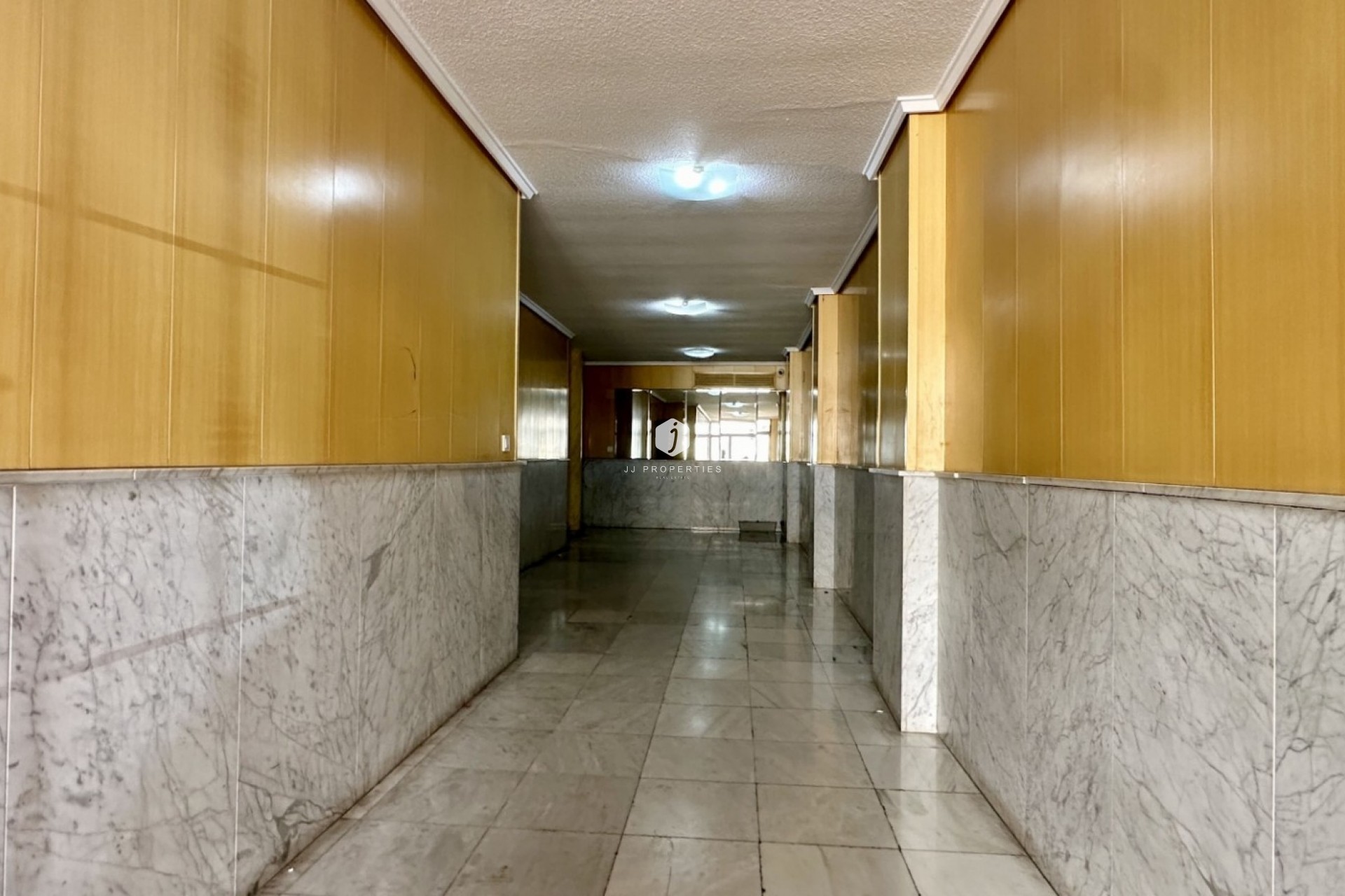 Z drugiej ręki - Mieszkanie w bloku -
Torrevieja - Costa Blanca