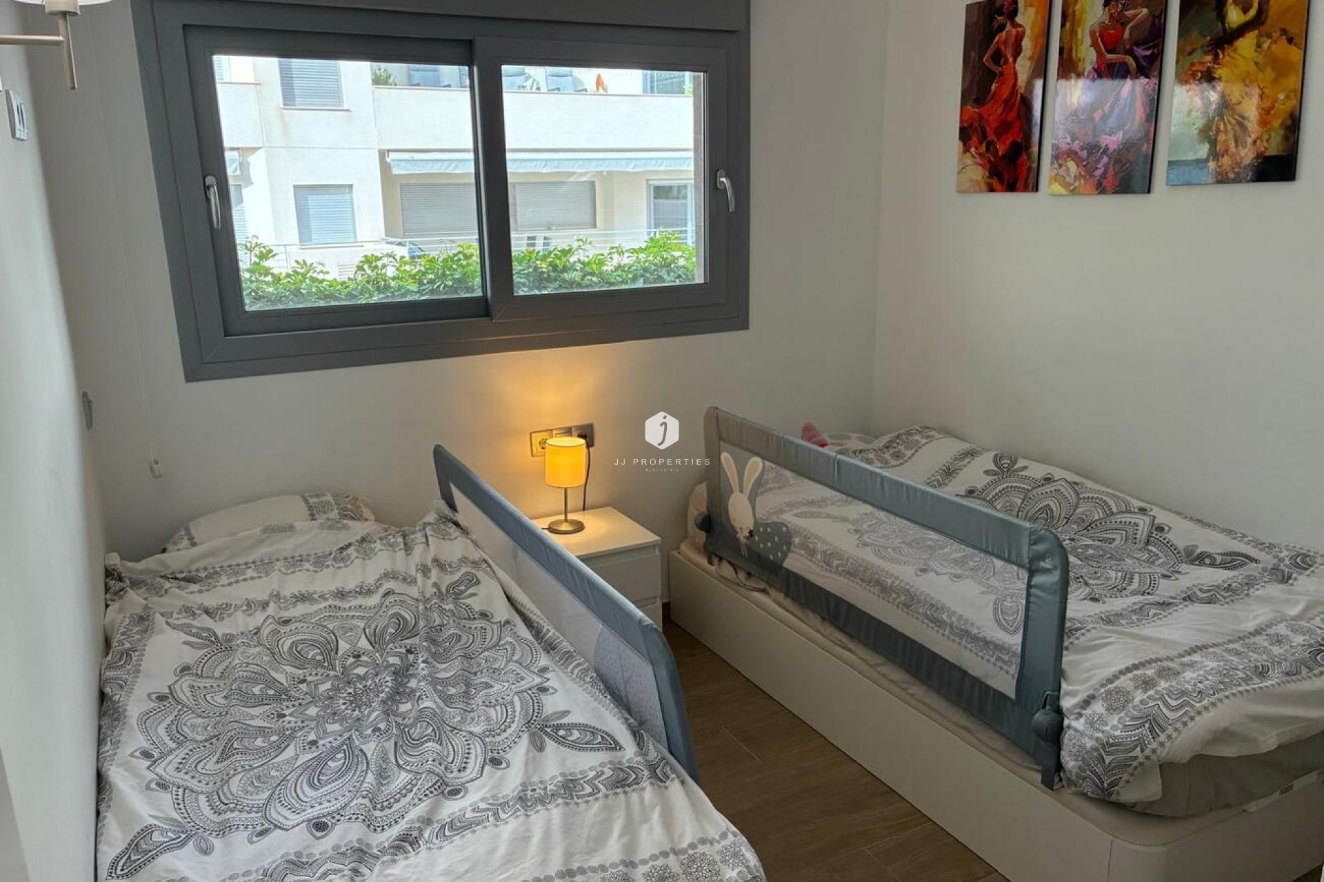 Z drugiej ręki - Mieszkanie w bloku -
Torrevieja - Costa Blanca