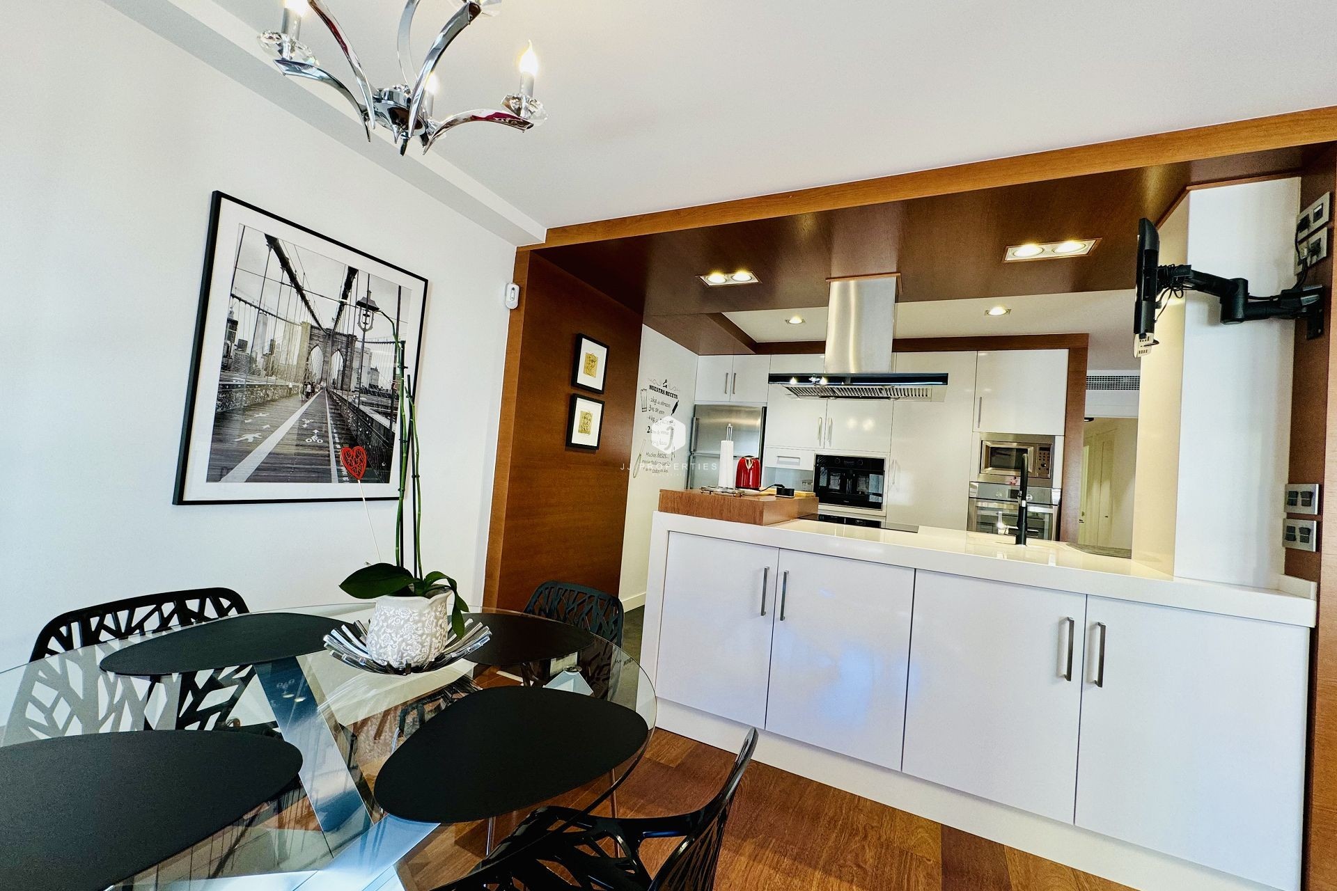 Z drugiej ręki - Mieszkanie w bloku -
Torrevieja - Costa Blanca