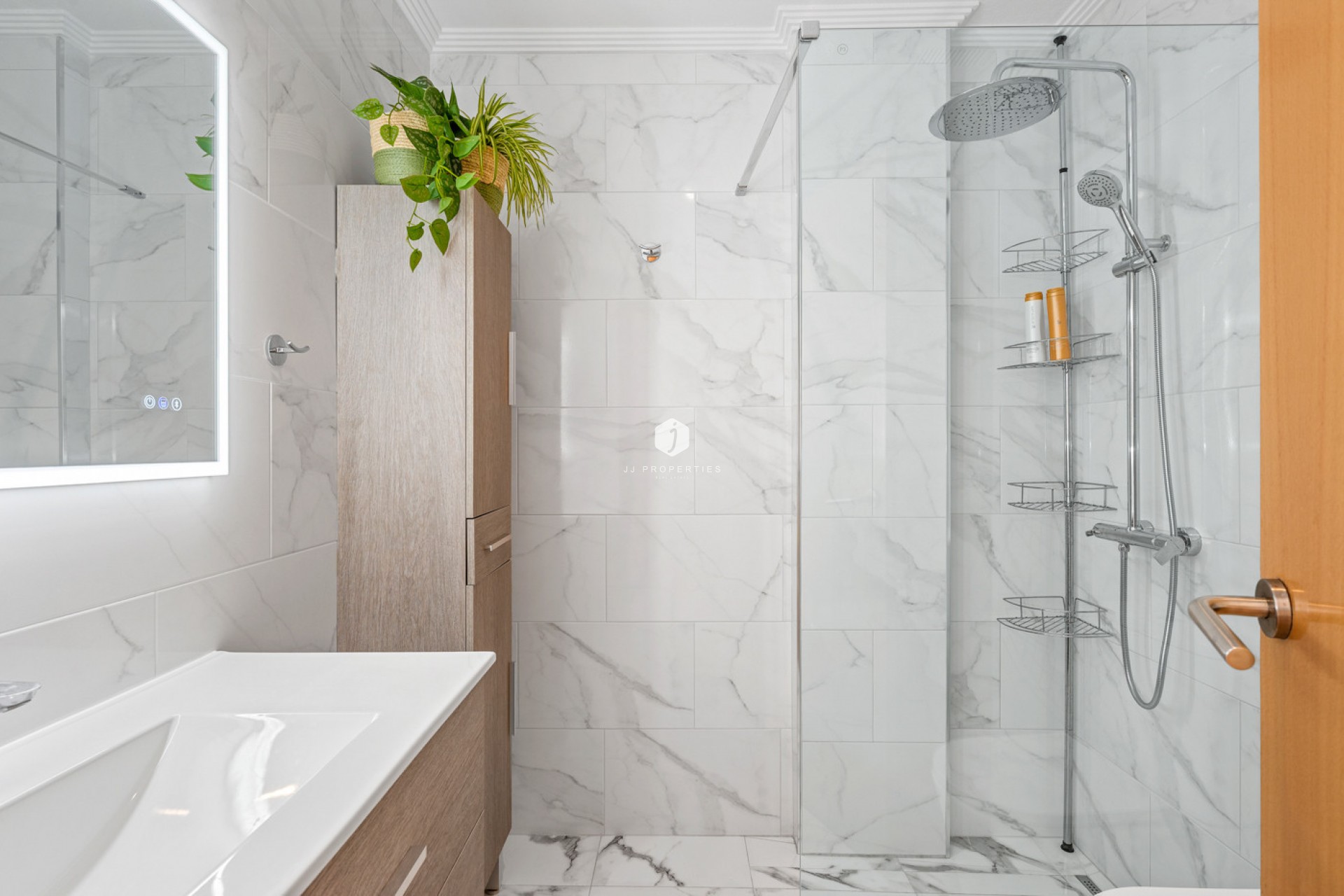 Z drugiej ręki - Mieszkanie w bloku -
Torrevieja - Costa Blanca