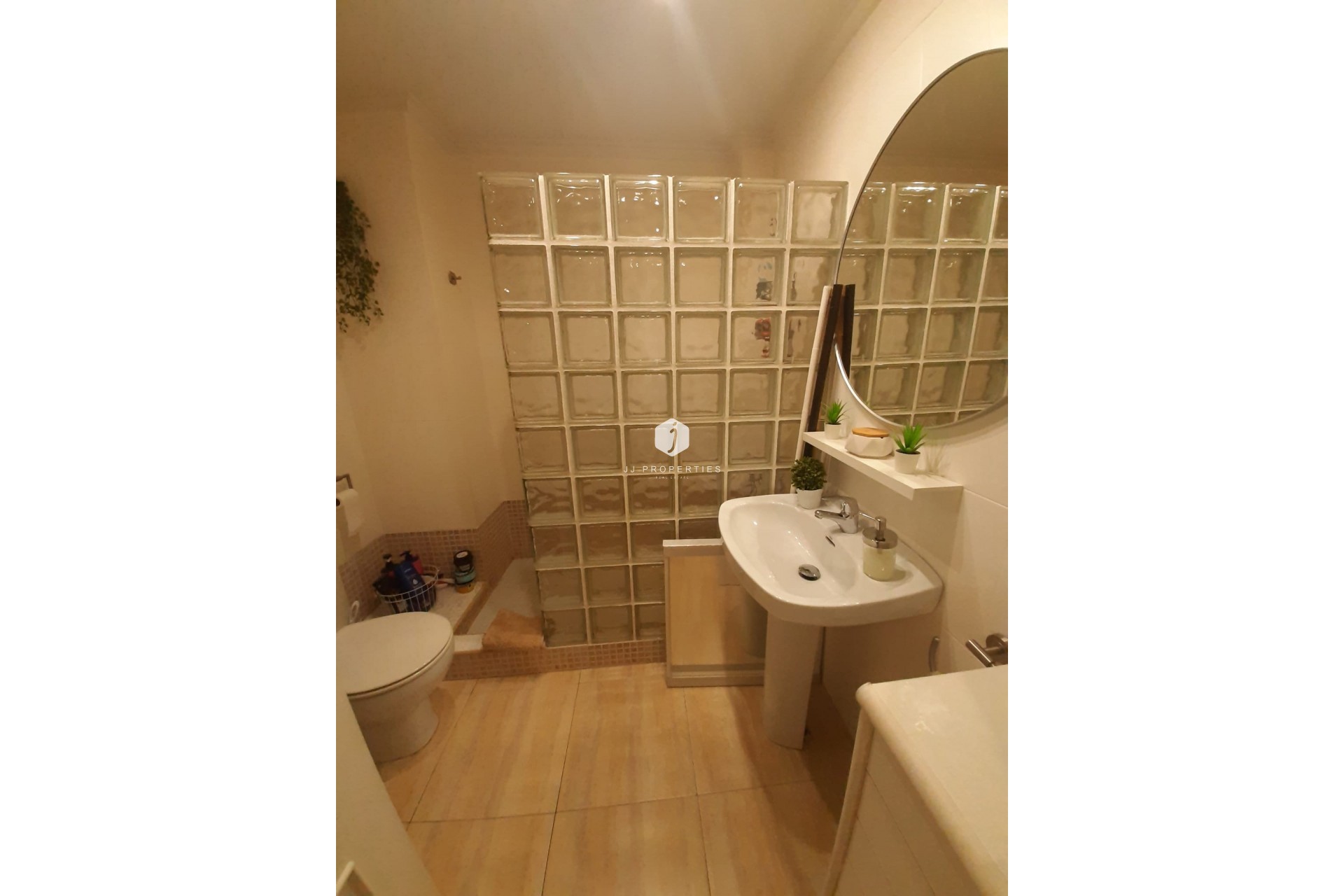 Z drugiej ręki - Mieszkanie w bloku -
Torrevieja - Costa Blanca