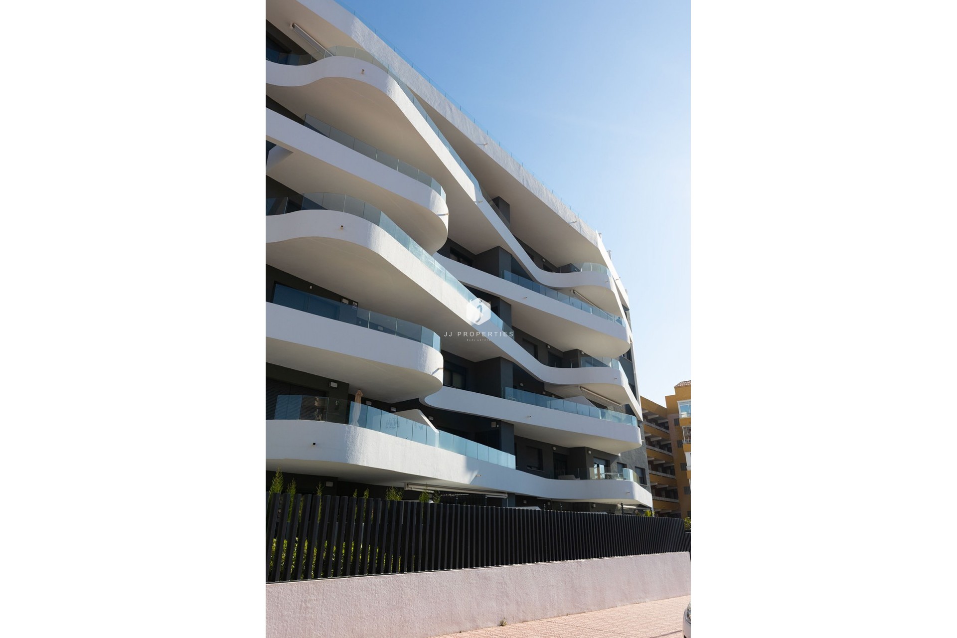 Z drugiej ręki - Mieszkanie w bloku -
Torrevieja - Costa Blanca