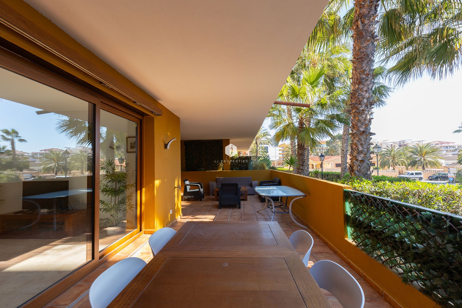 Z drugiej ręki - Mieszkanie w bloku -
Torrevieja - Costa Blanca