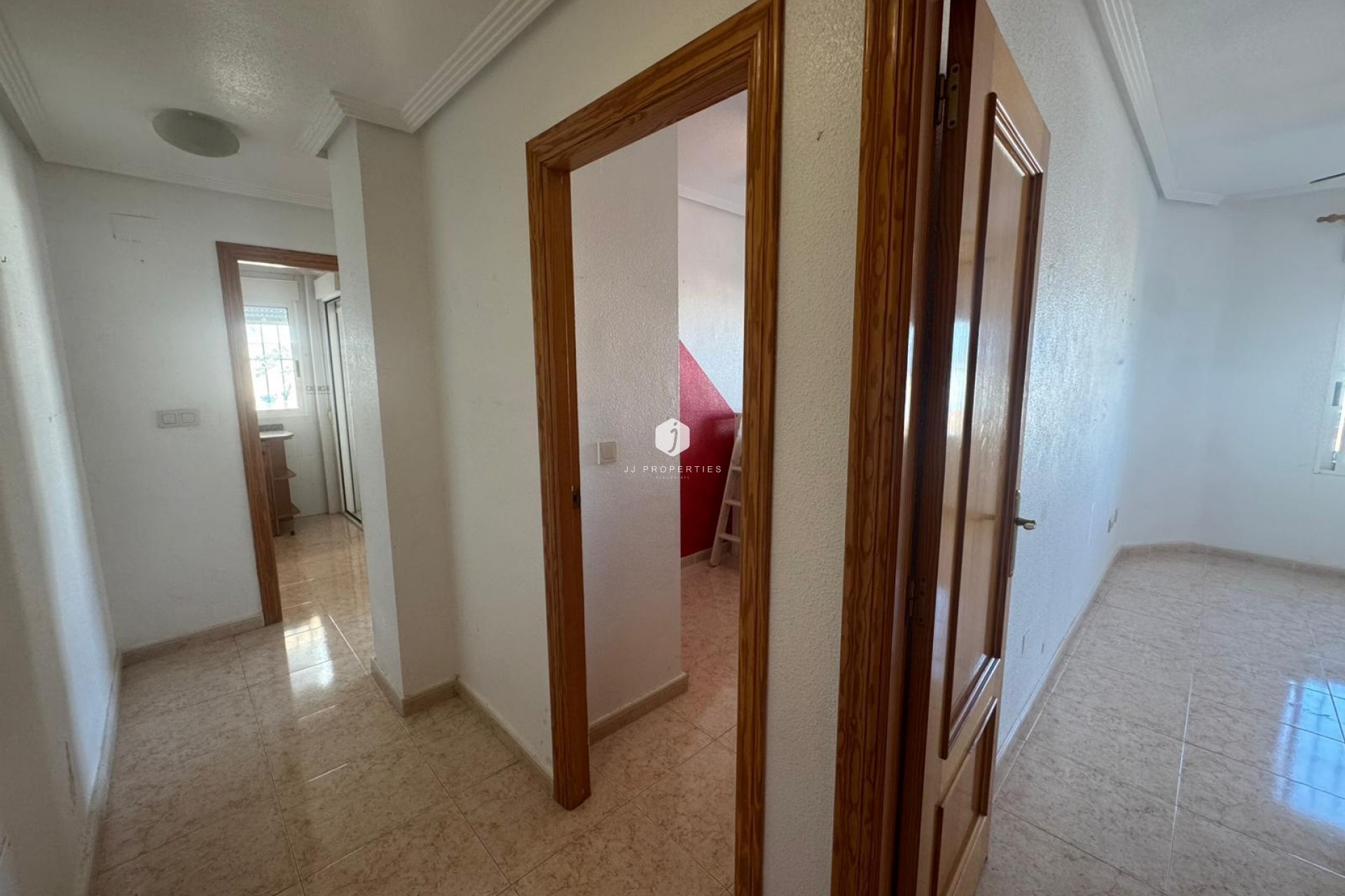Z drugiej ręki - Mieszkanie w bloku -
Torrevieja - Costa Blanca