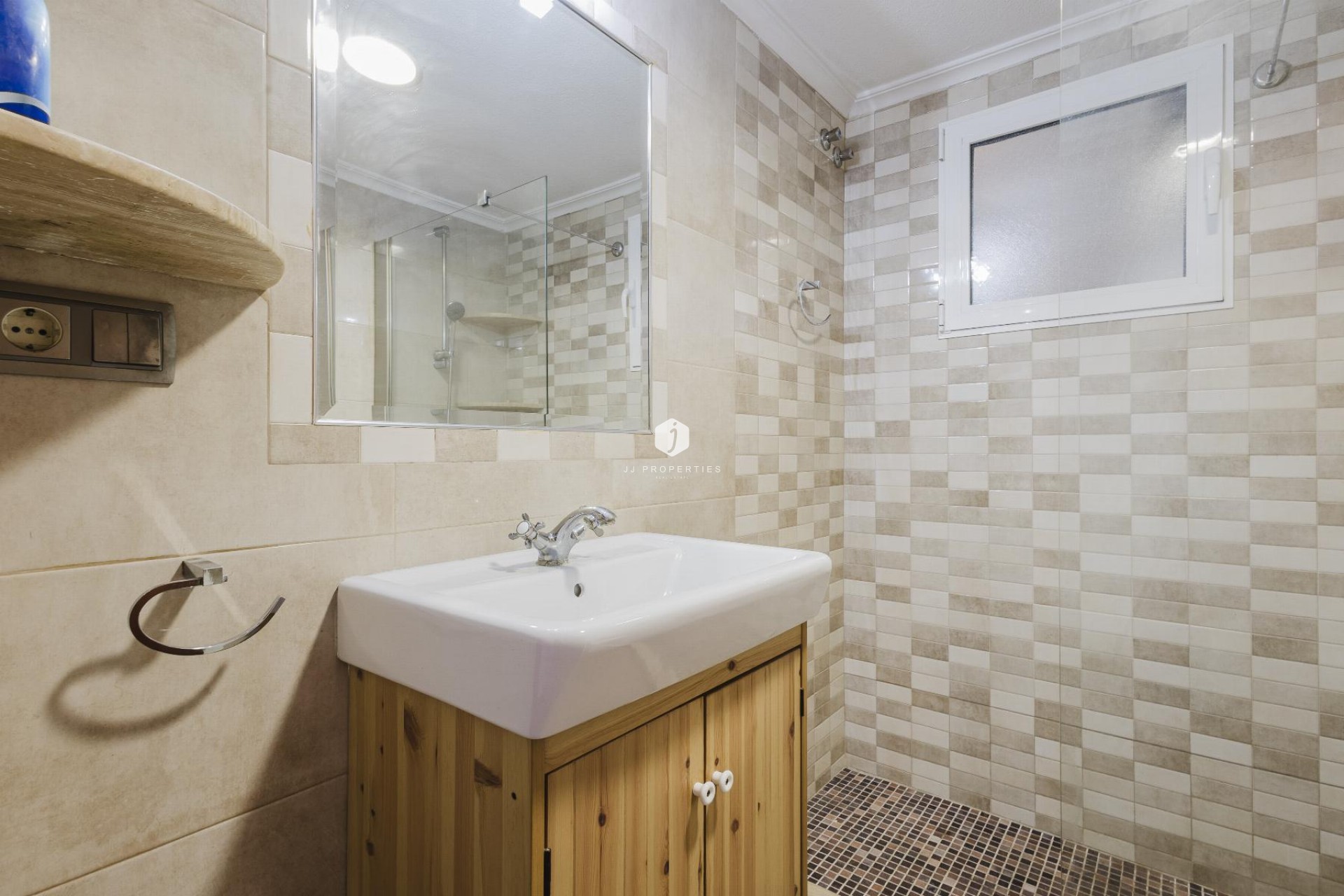 Z drugiej ręki - Mieszkanie w bloku -
Torrevieja - Costa Blanca
