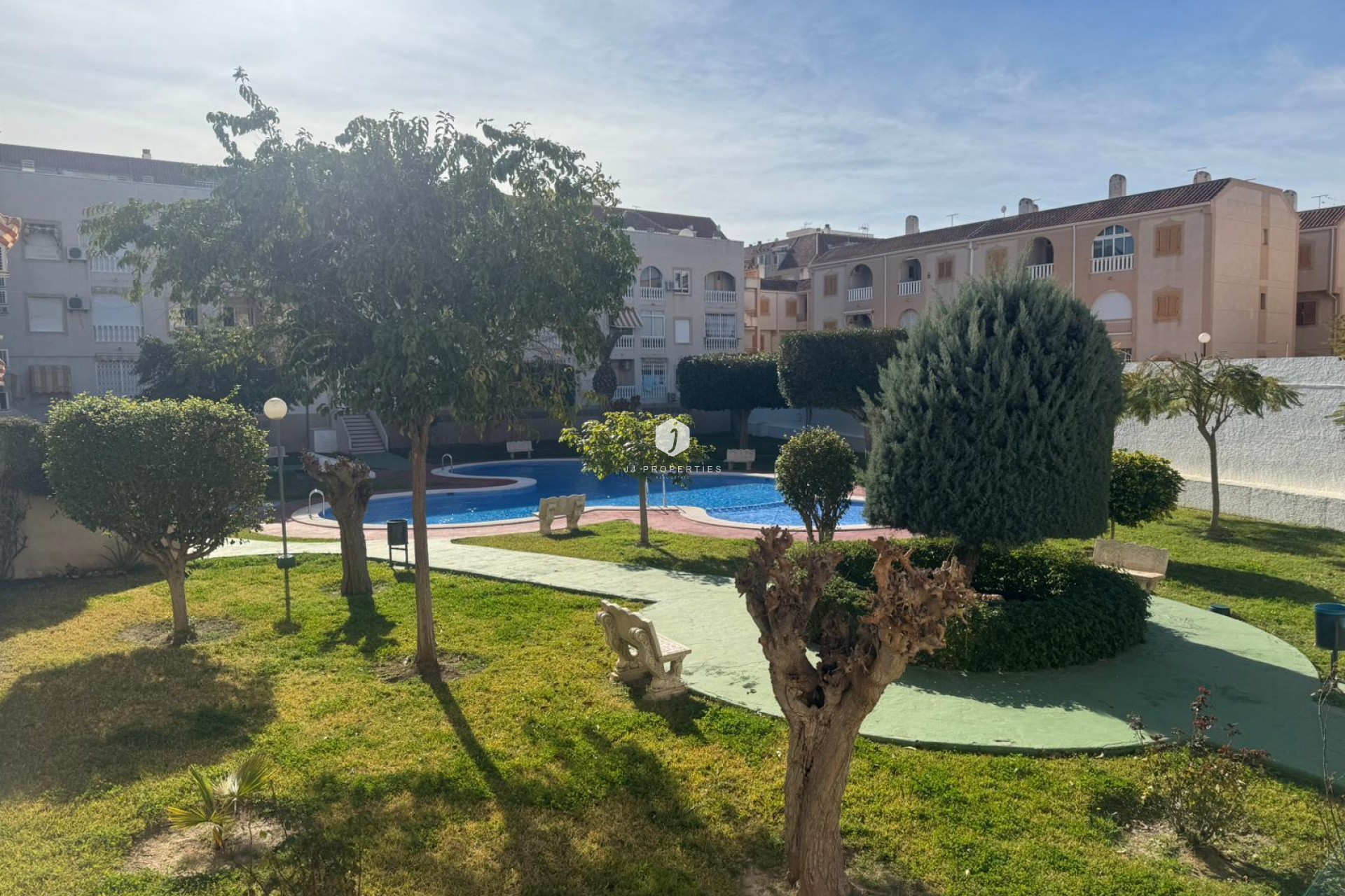 Z drugiej ręki - Mieszkanie w bloku -
Torrevieja - Costa Blanca