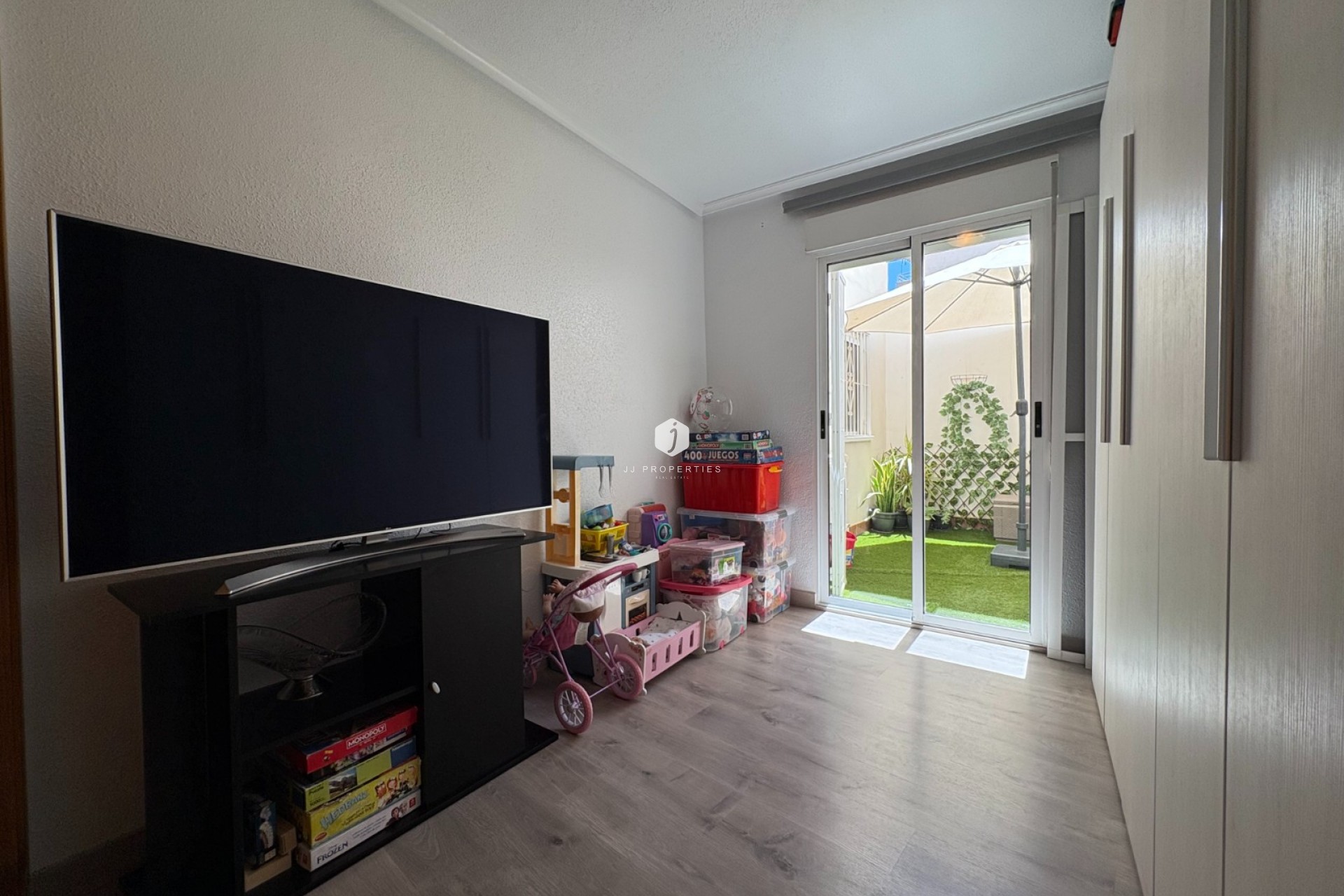 Z drugiej ręki - Mieszkanie w bloku -
Torrevieja - Costa Blanca