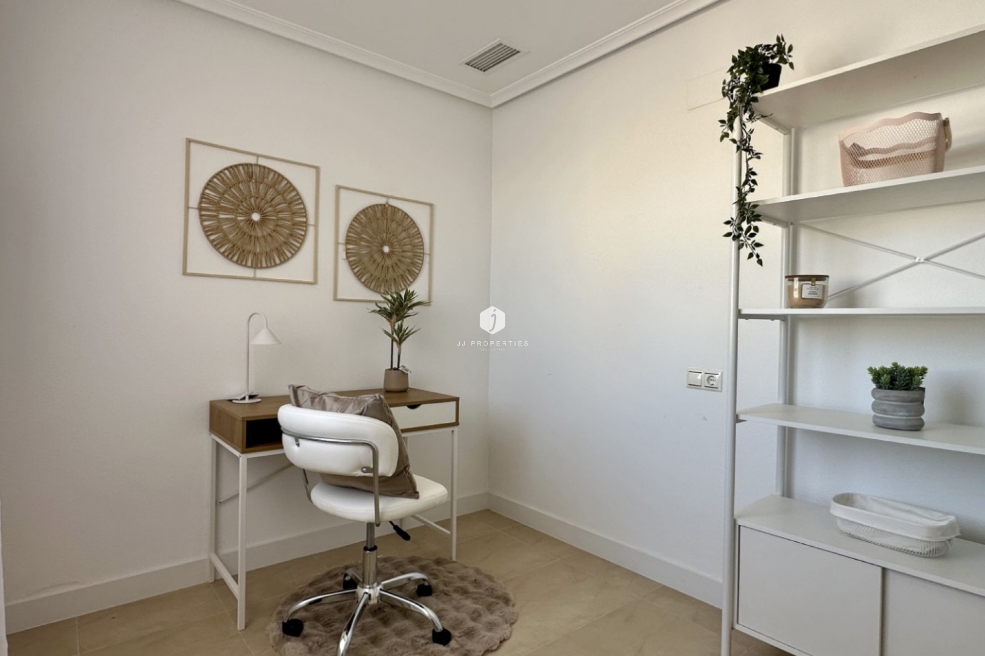 Z drugiej ręki - Mieszkanie w bloku -
Torrevieja - Costa Blanca