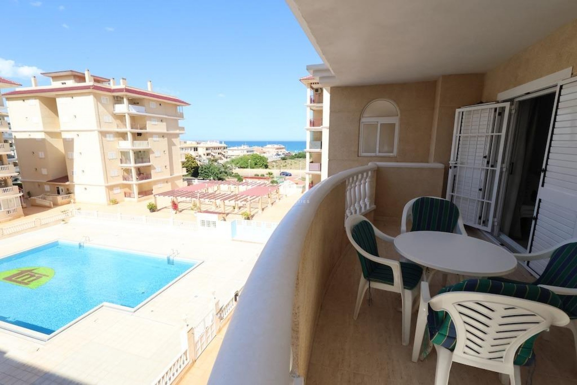 Z drugiej ręki - Mieszkanie w bloku -
Torrevieja - Costa Blanca