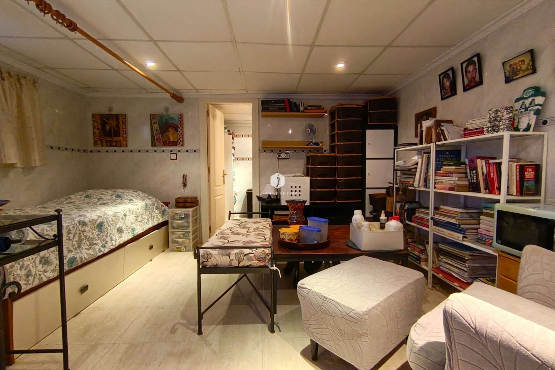 Z drugiej ręki - Mieszkanie w bloku -
Torrevieja - Costa Blanca