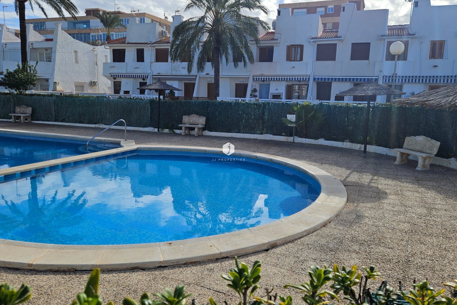 Z drugiej ręki - Mieszkanie w bloku -
Torrevieja - Costa Blanca