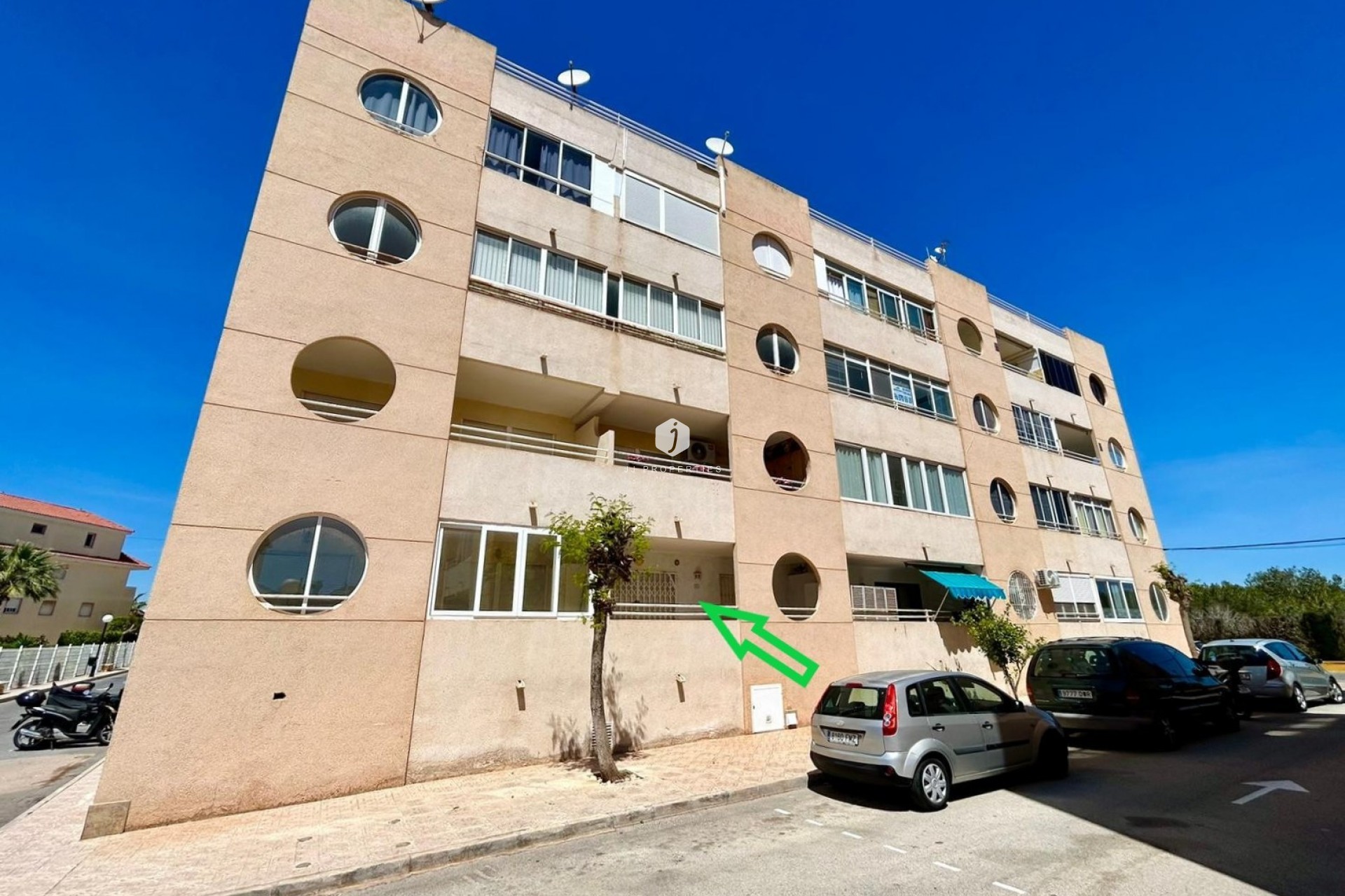 Z drugiej ręki - Mieszkanie w bloku -
Torrevieja - Costa Blanca