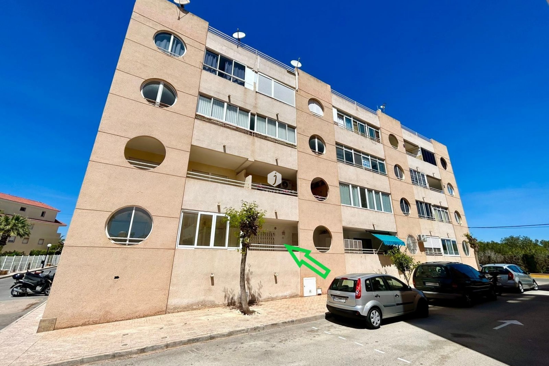 Z drugiej ręki - Mieszkanie w bloku -
Torrevieja - Costa Blanca