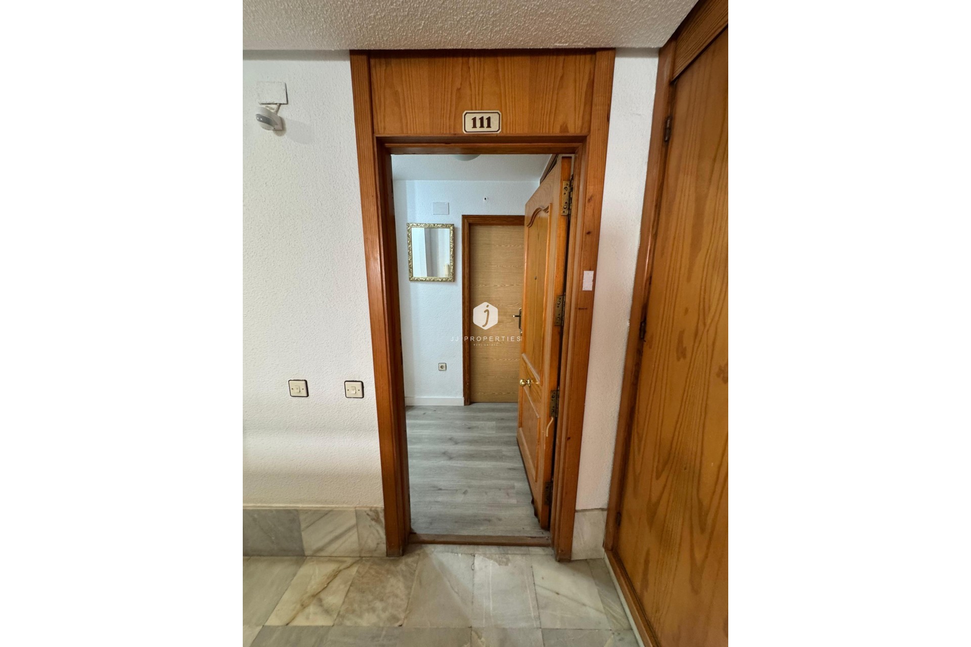Z drugiej ręki - Mieszkanie w bloku -
Torrevieja - Costa Blanca
