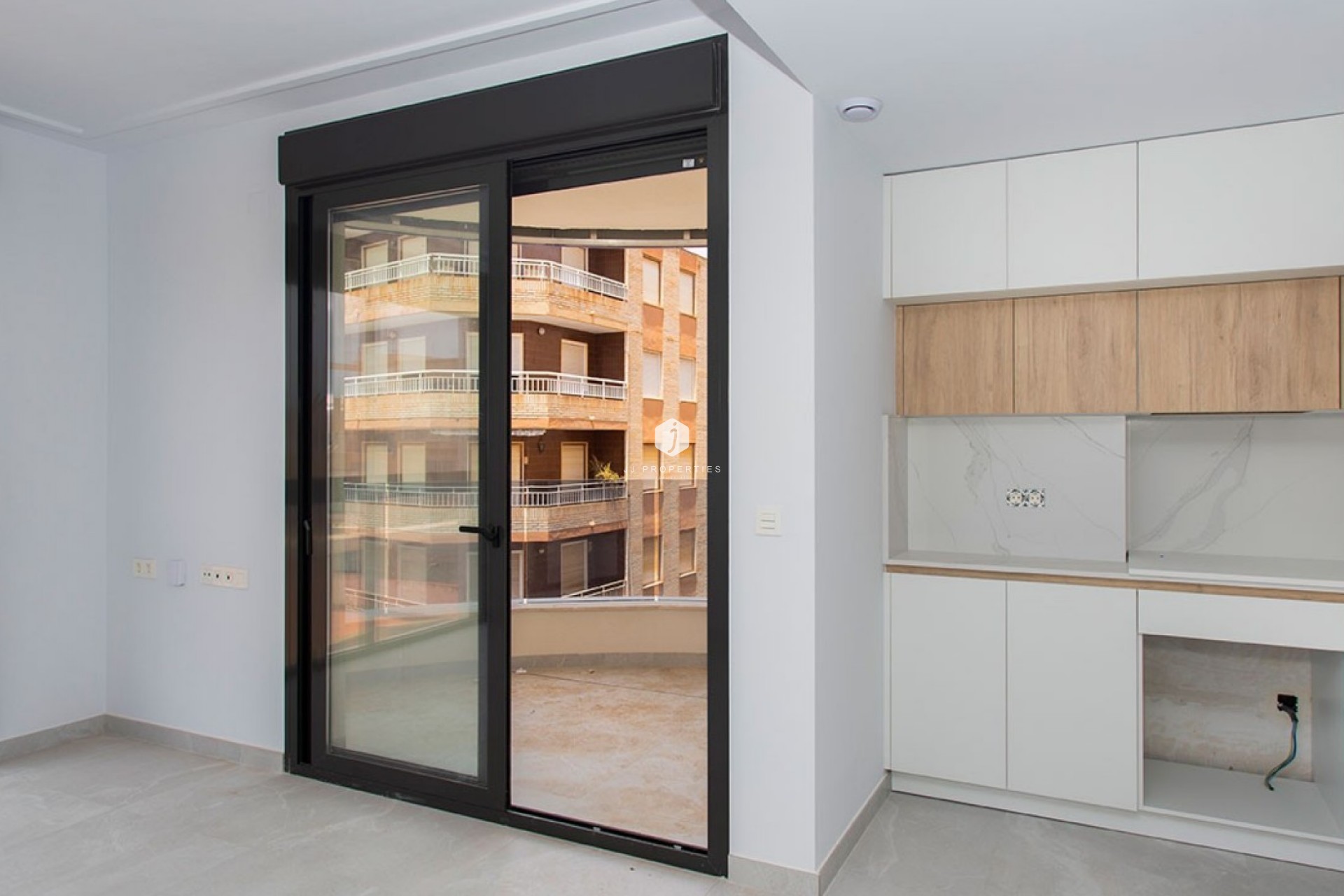 Z drugiej ręki - Mieszkanie w bloku -
Torrevieja - Costa Blanca