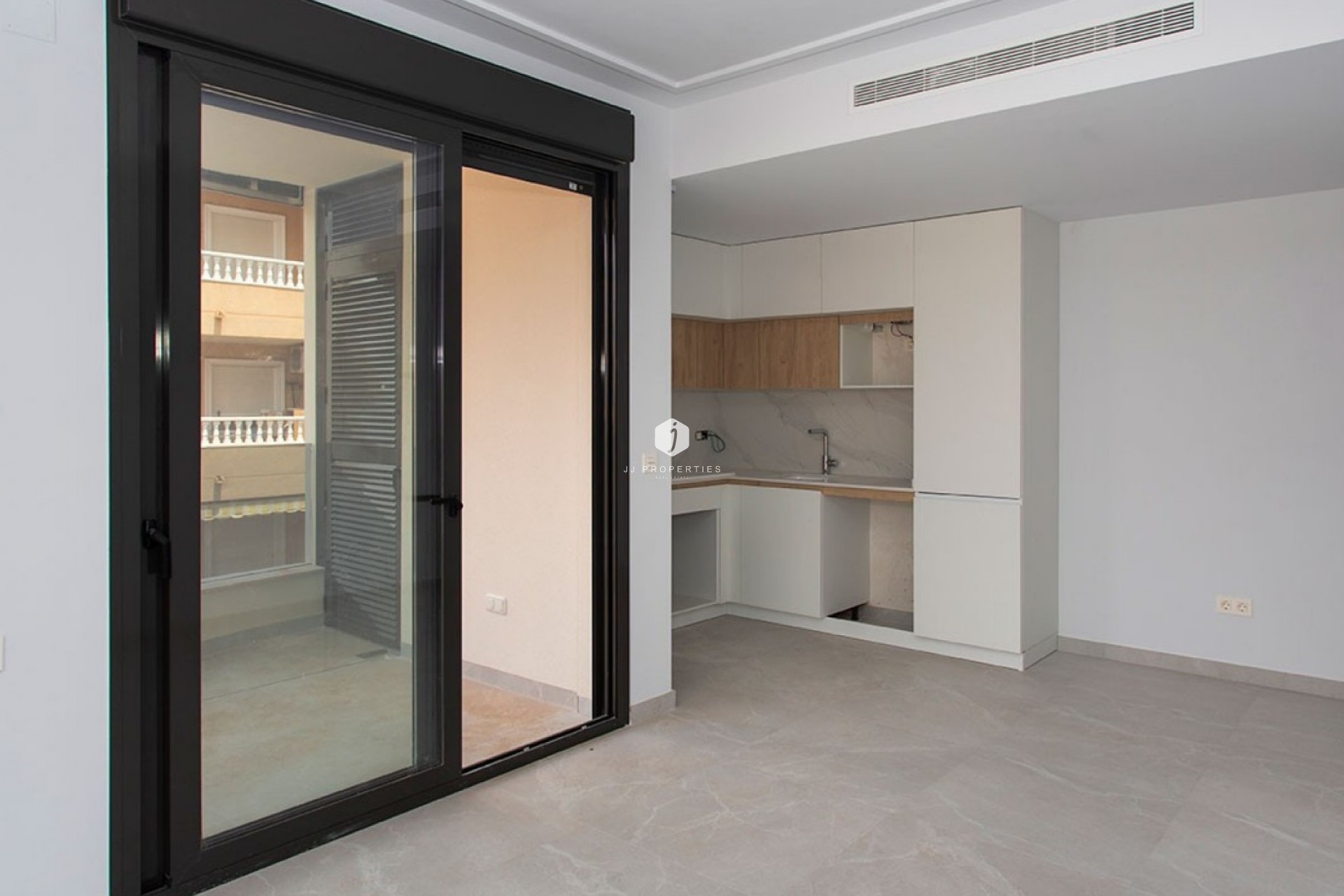 Z drugiej ręki - Mieszkanie w bloku -
Torrevieja - Costa Blanca