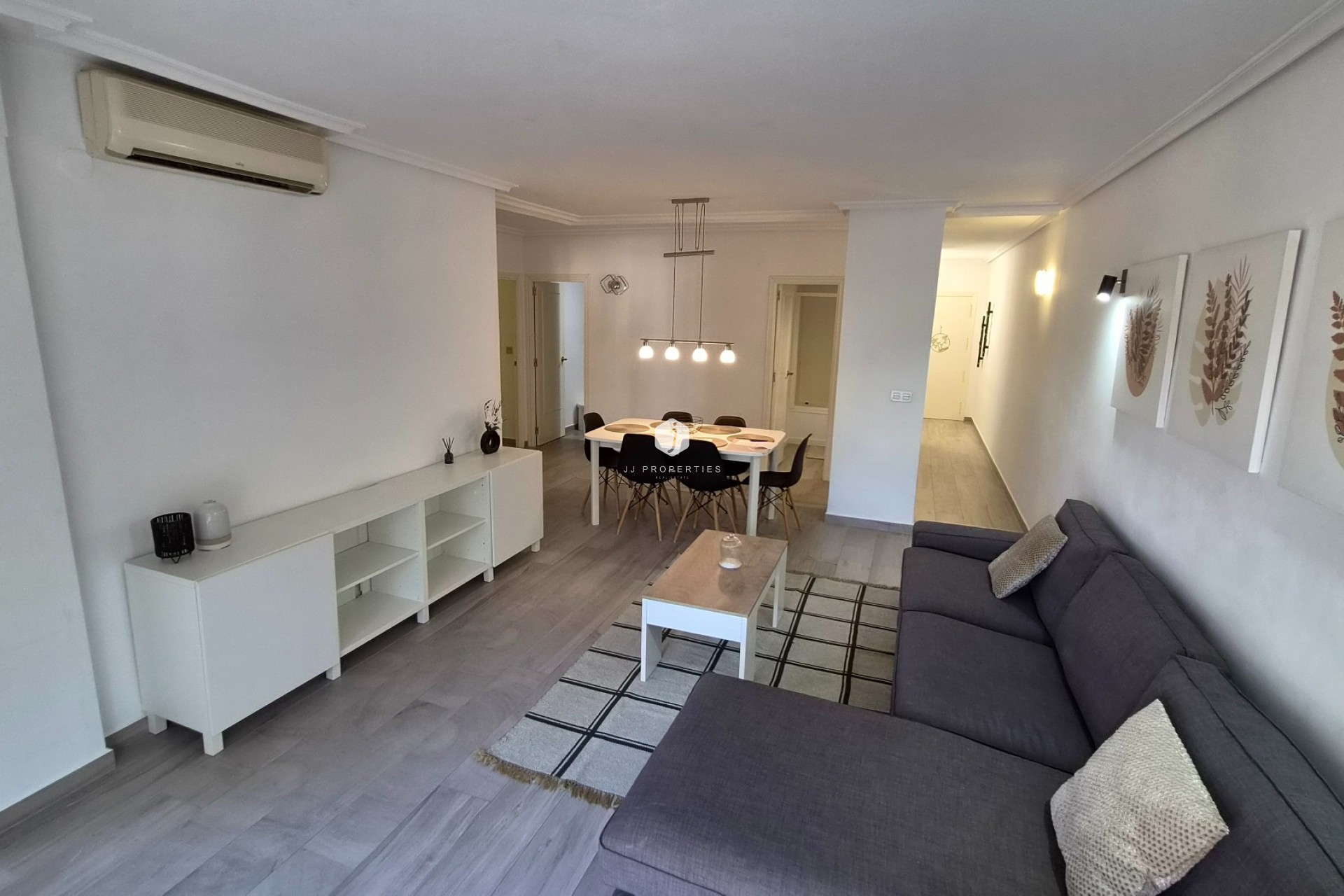 Z drugiej ręki - Mieszkanie w bloku -
Torrevieja - Costa Blanca