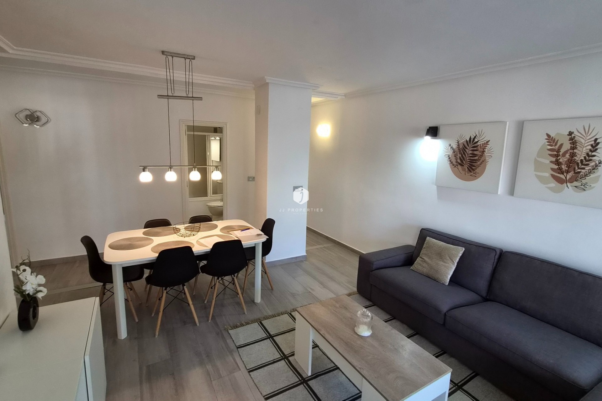 Z drugiej ręki - Mieszkanie w bloku -
Torrevieja - Costa Blanca
