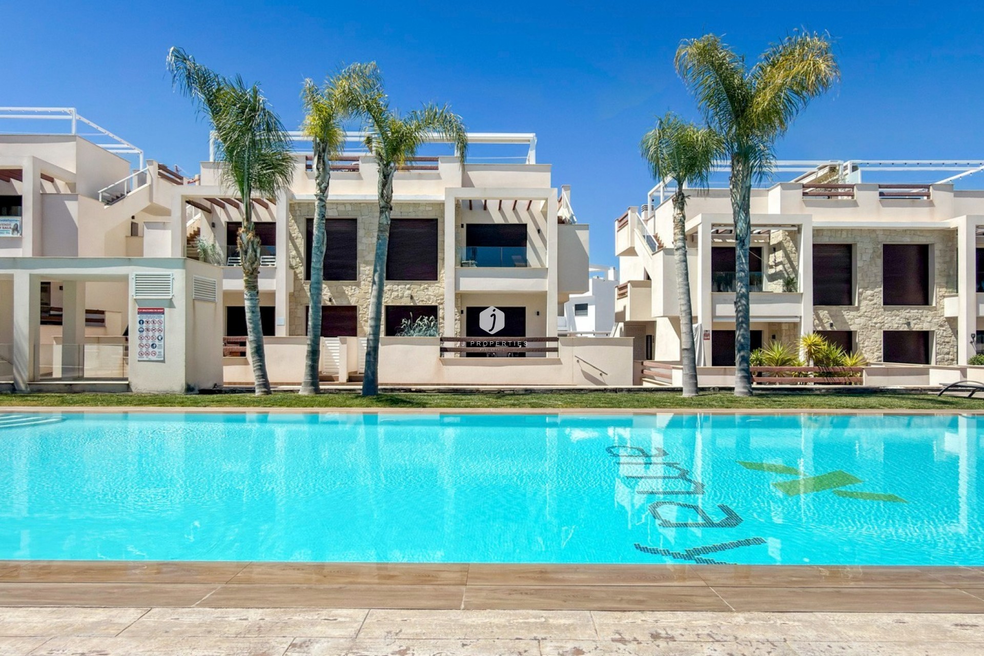 Z drugiej ręki - Mieszkanie w bloku -
Torrevieja - Costa Blanca