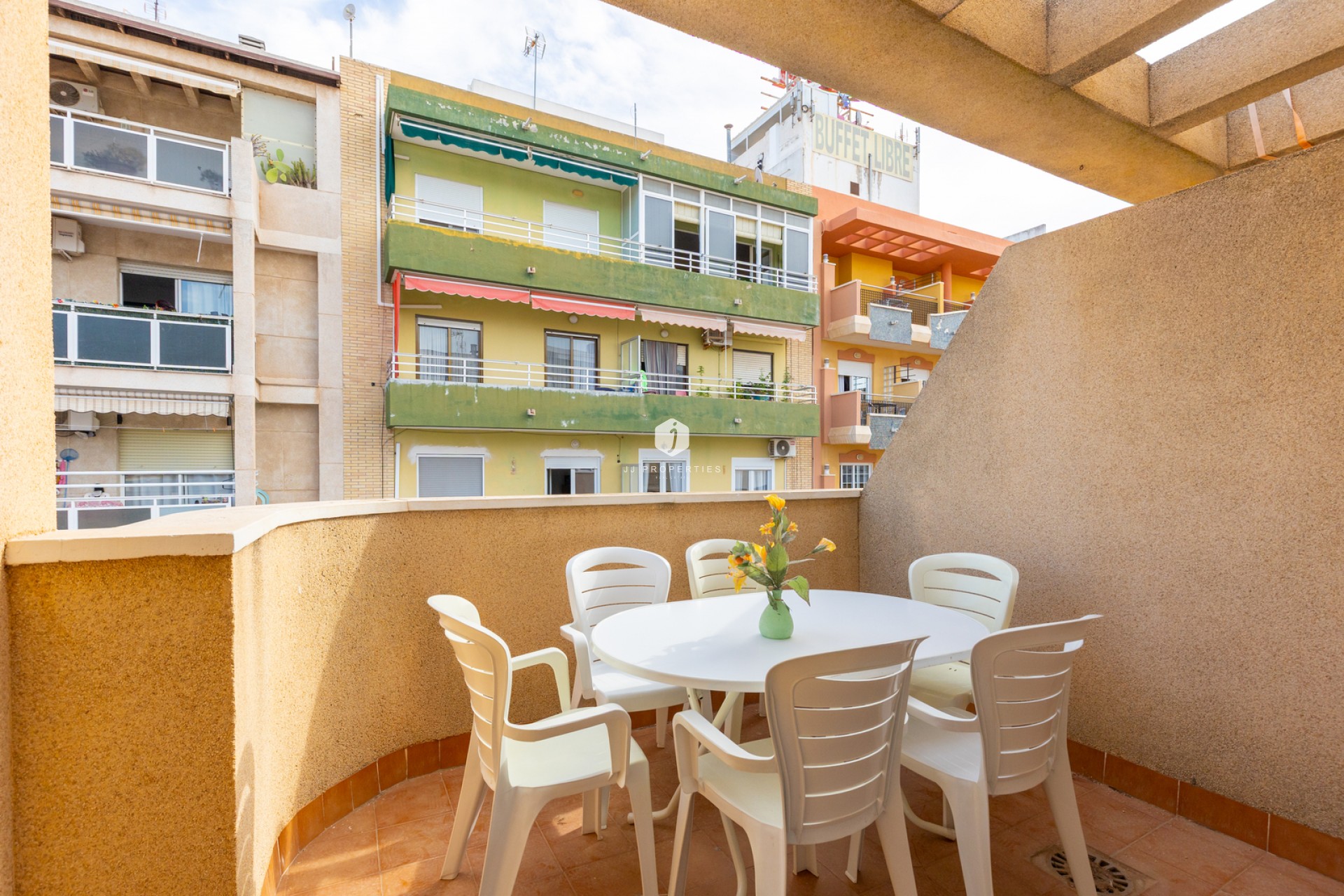 Z drugiej ręki - Mieszkanie w bloku -
Torrevieja - Costa Blanca