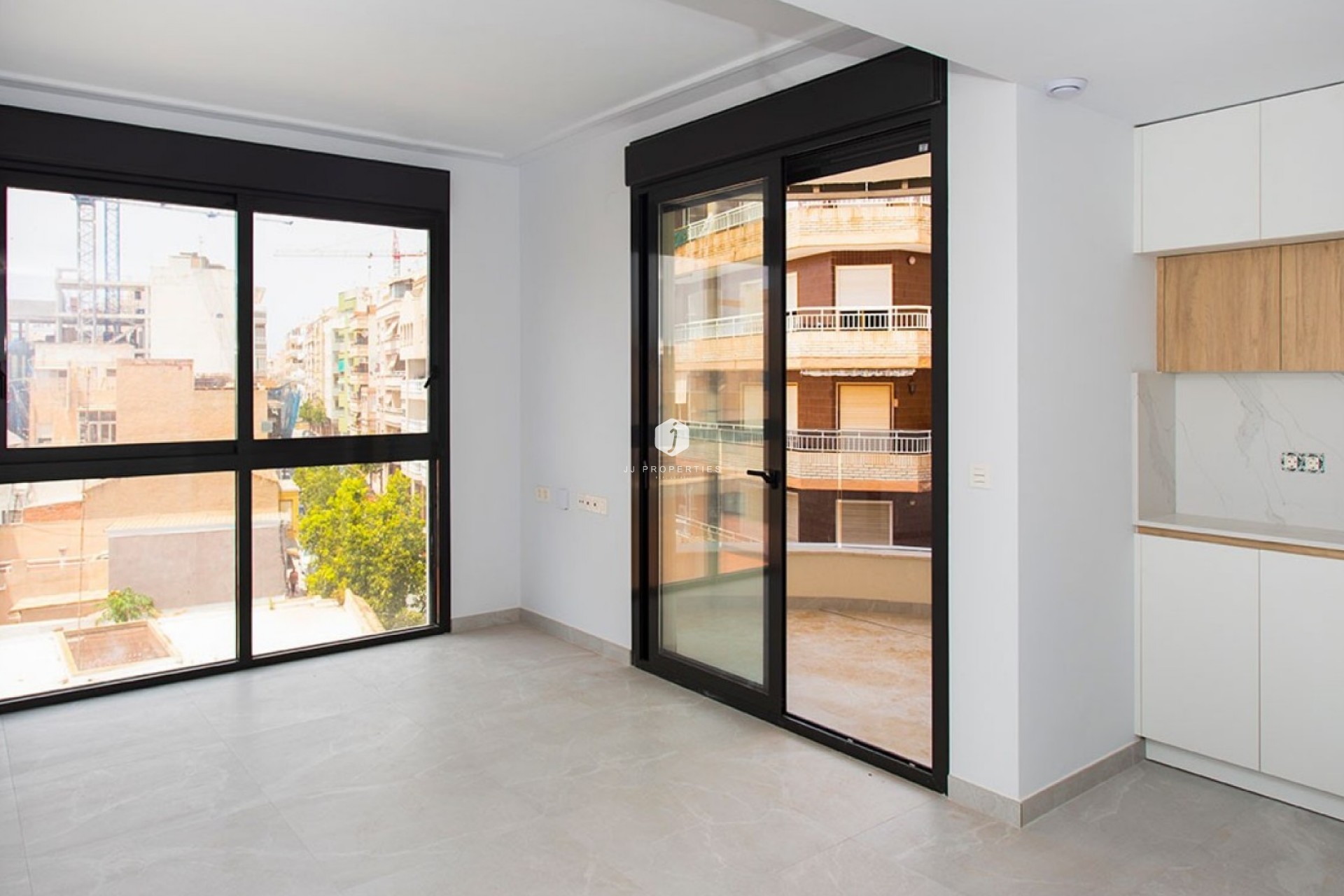 Z drugiej ręki - Mieszkanie w bloku -
Torrevieja - Costa Blanca