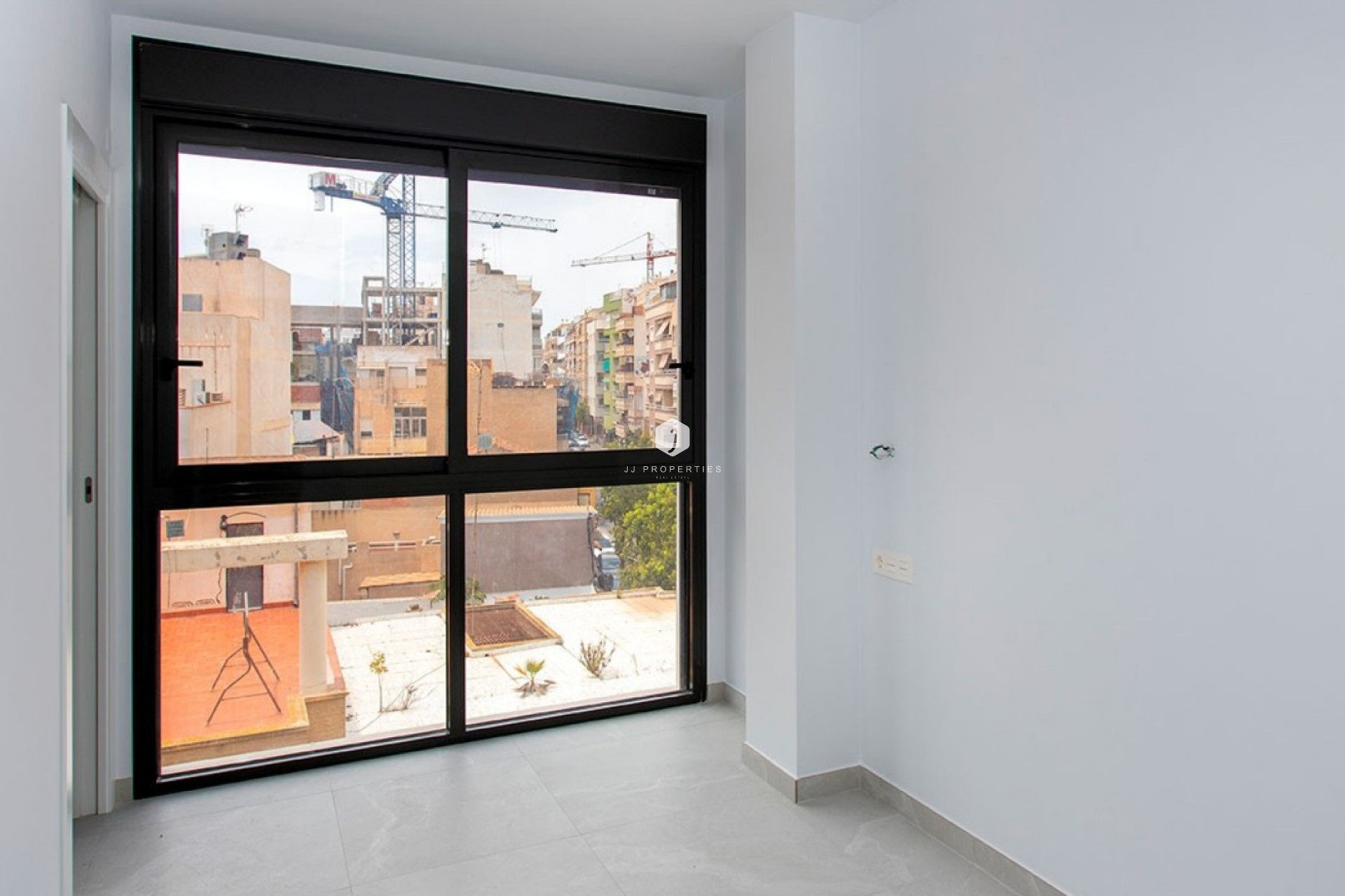 Z drugiej ręki - Mieszkanie w bloku -
Torrevieja - Costa Blanca
