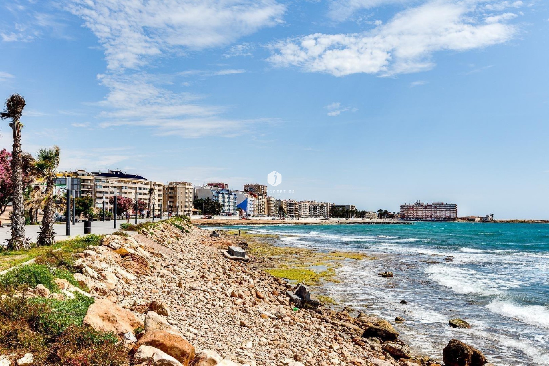 Z drugiej ręki - Mieszkanie w bloku -
Torrevieja - Curva Del Palangre