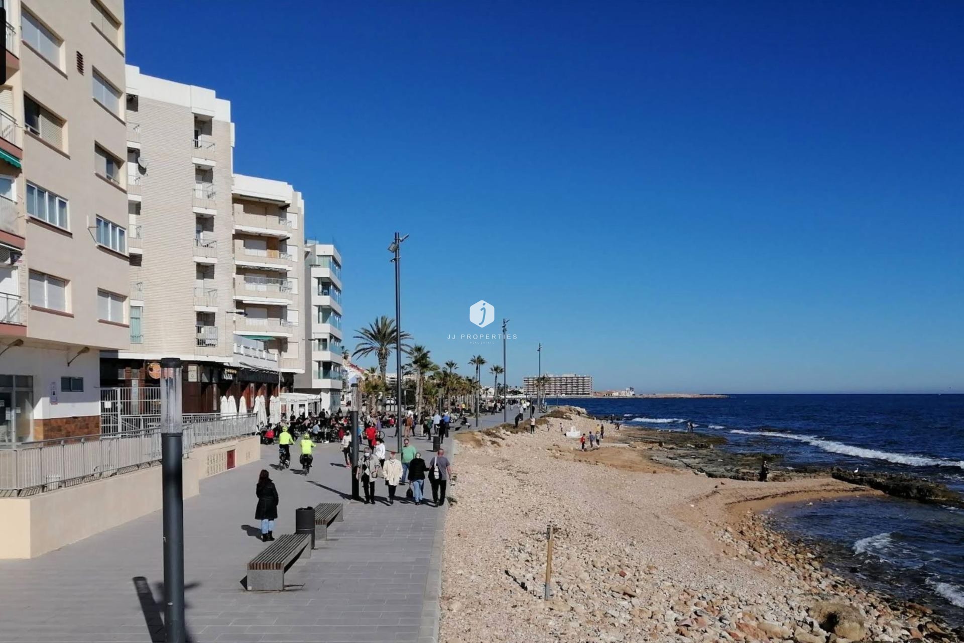 Z drugiej ręki - Mieszkanie w bloku -
Torrevieja - Curva Del Palangre